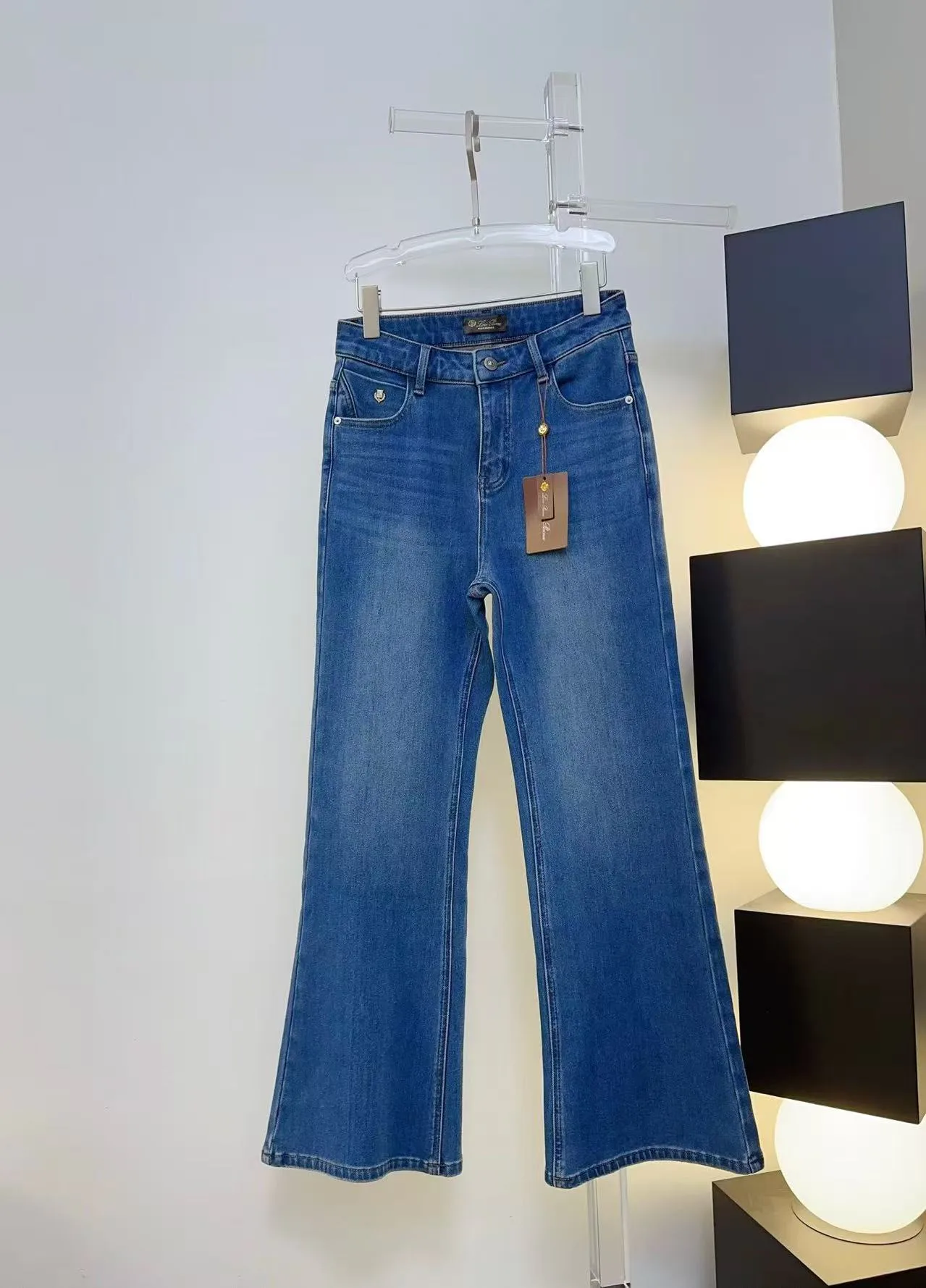 Джинсы Женские Loro Piana 19236717