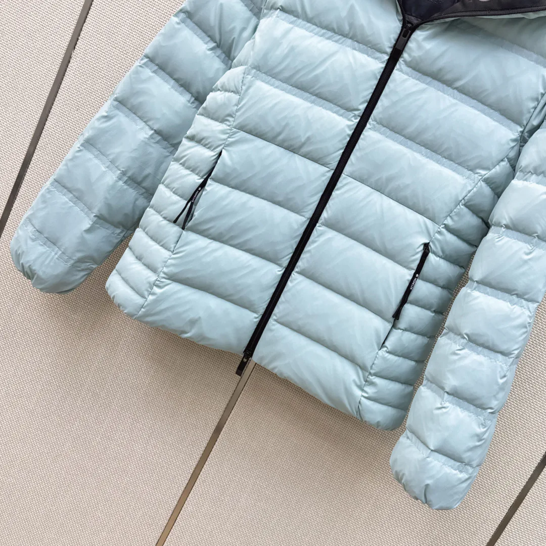 Куртки И Пуховики Женские Moncler 18650357