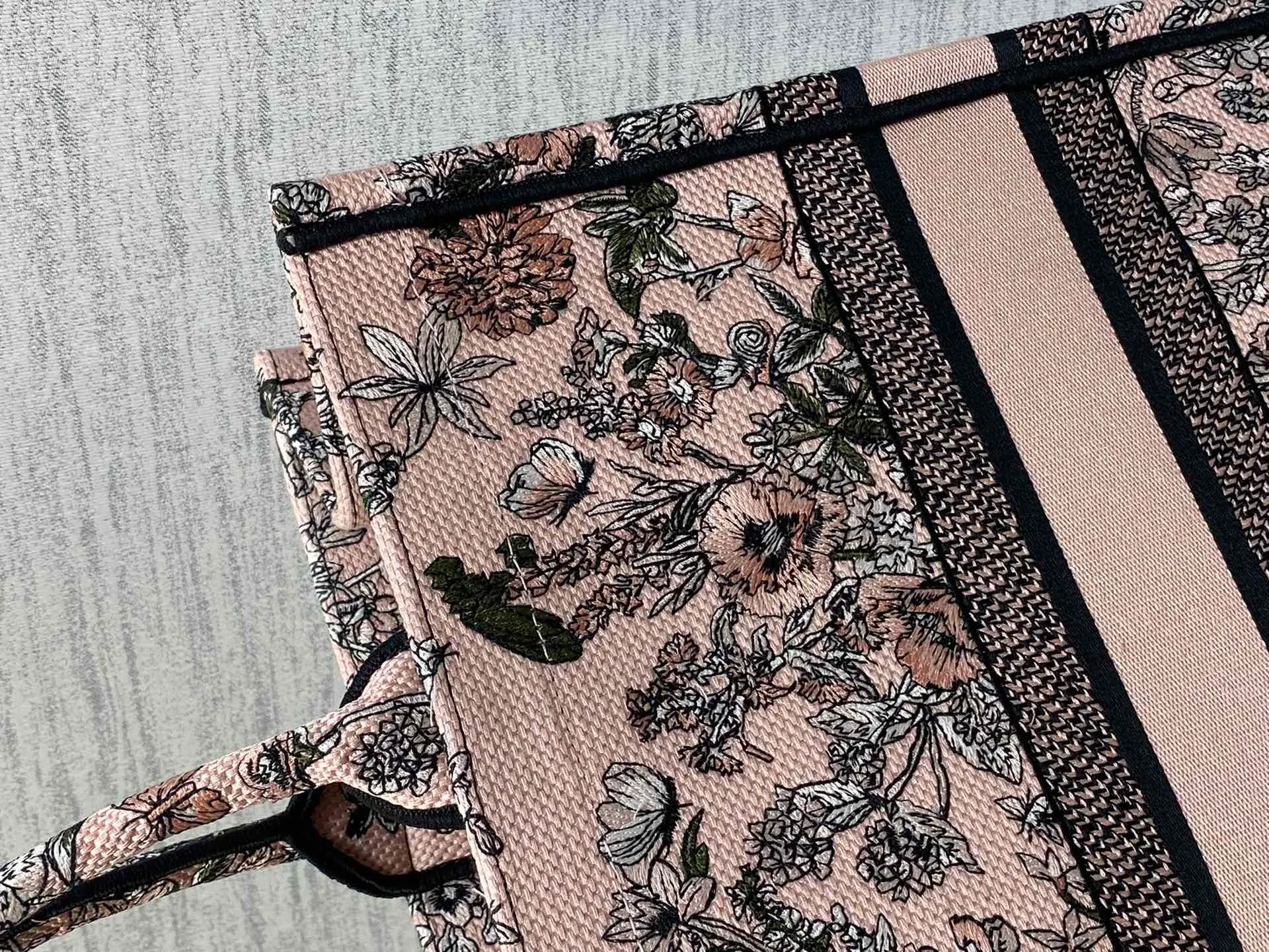 Классические Сумки Женские Christian Dior 274278