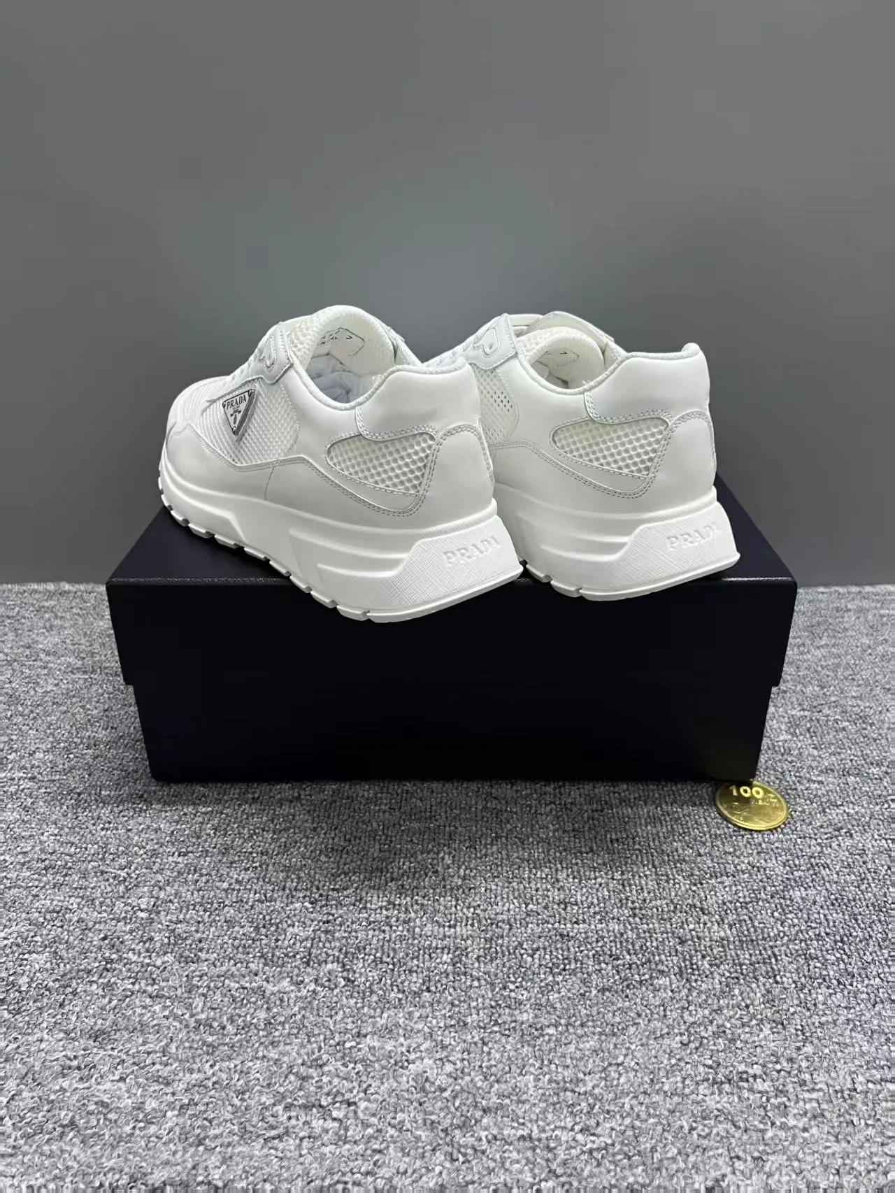 Кроссовки Мужские Prada 13065709