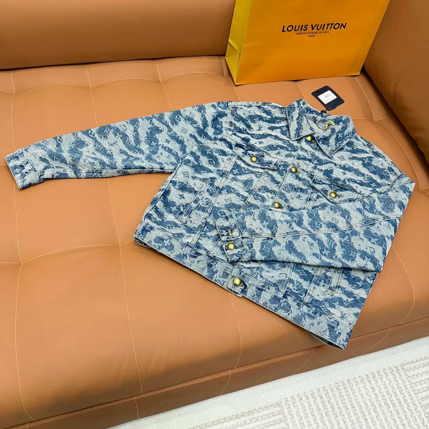 Куртки И Пуховики Женские Louis Vuitton 2162264