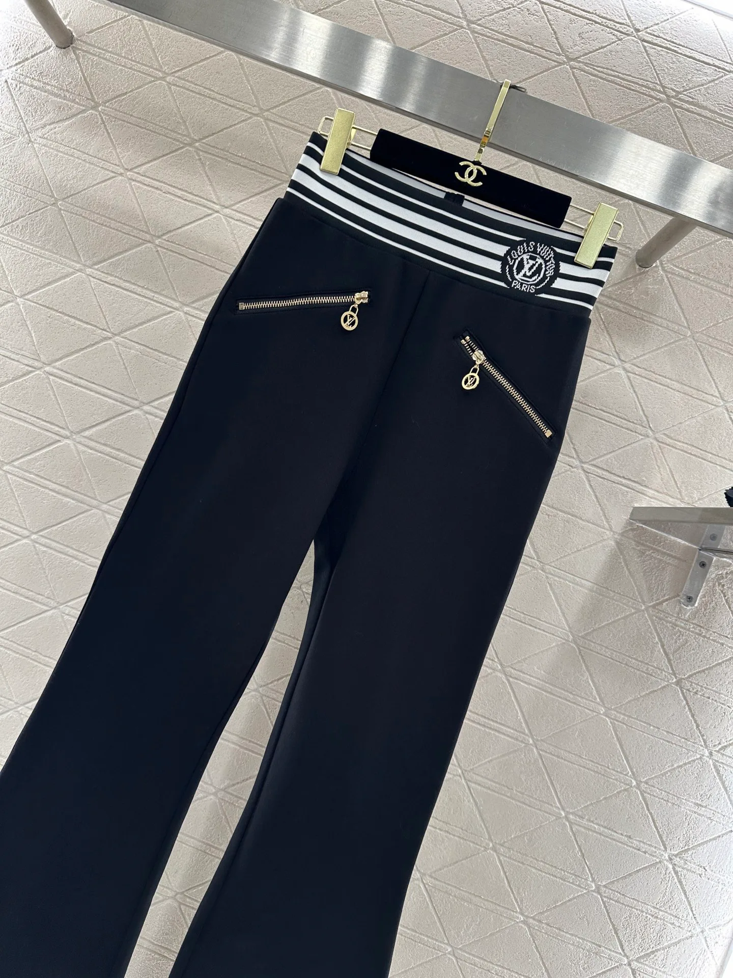 Брюки Женские Louis Vuitton 11347944