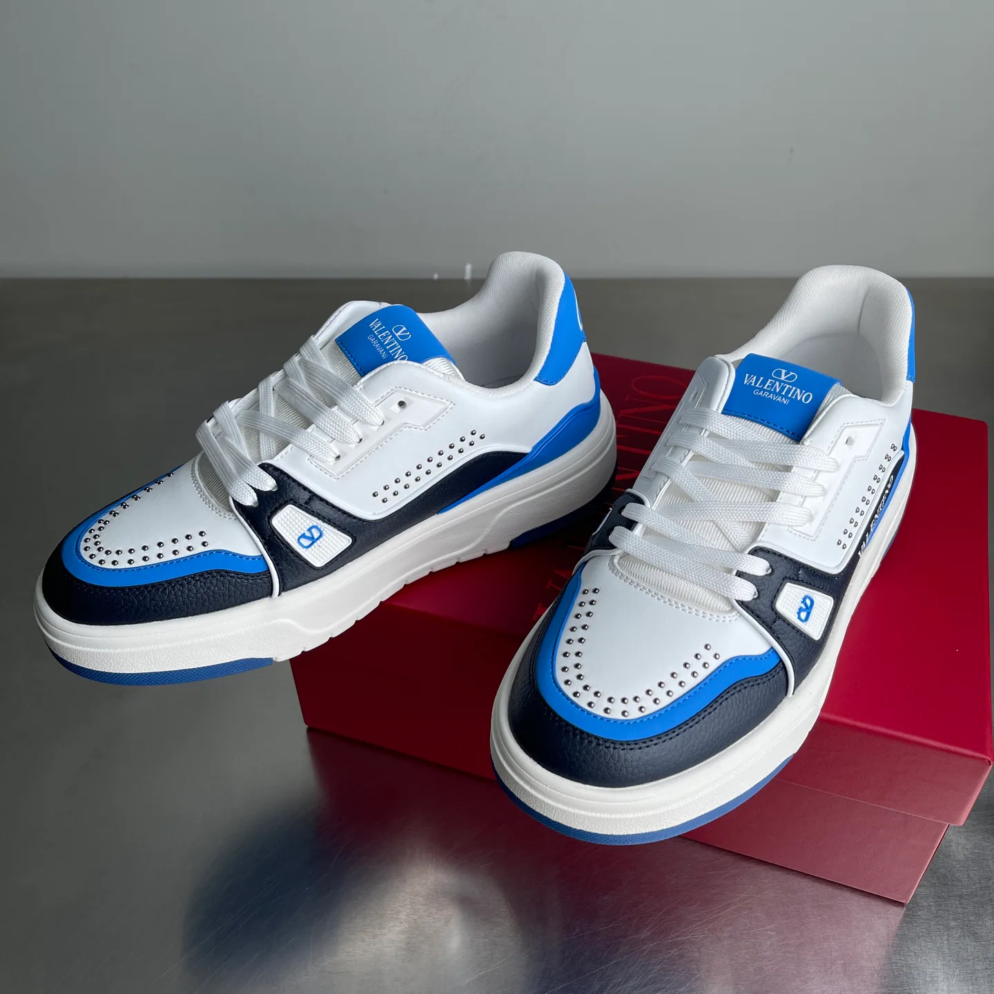 Кроссовки Женские Valentino 11576037