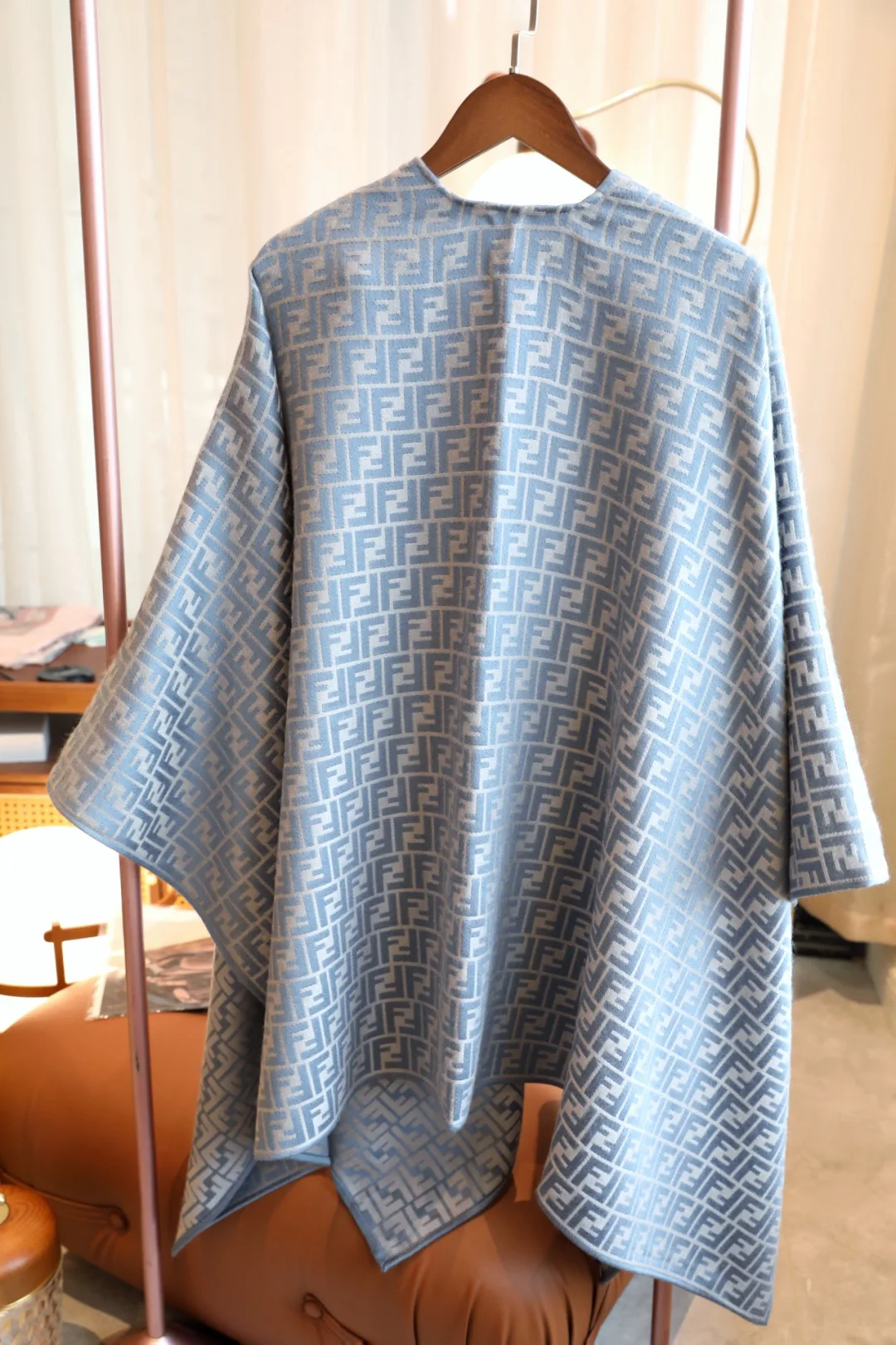 Шарфы Fendi 597356