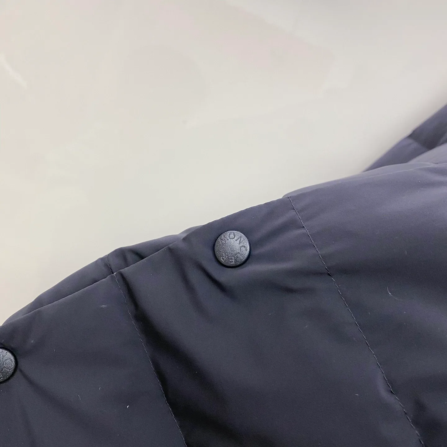 Куртки И Пуховики Мужские Moncler 1129743