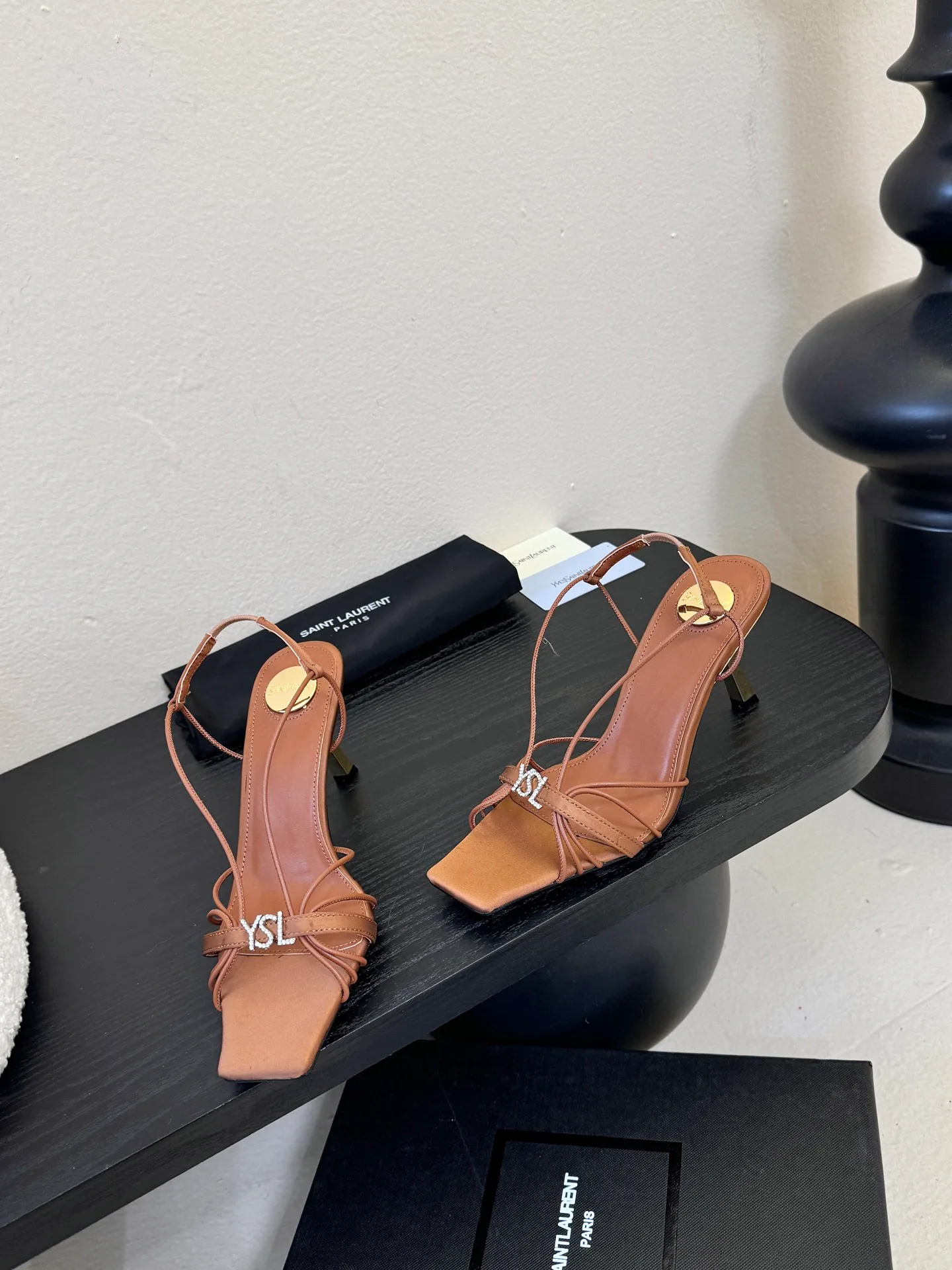 Босоножки Женские Saint Laurent 3495960