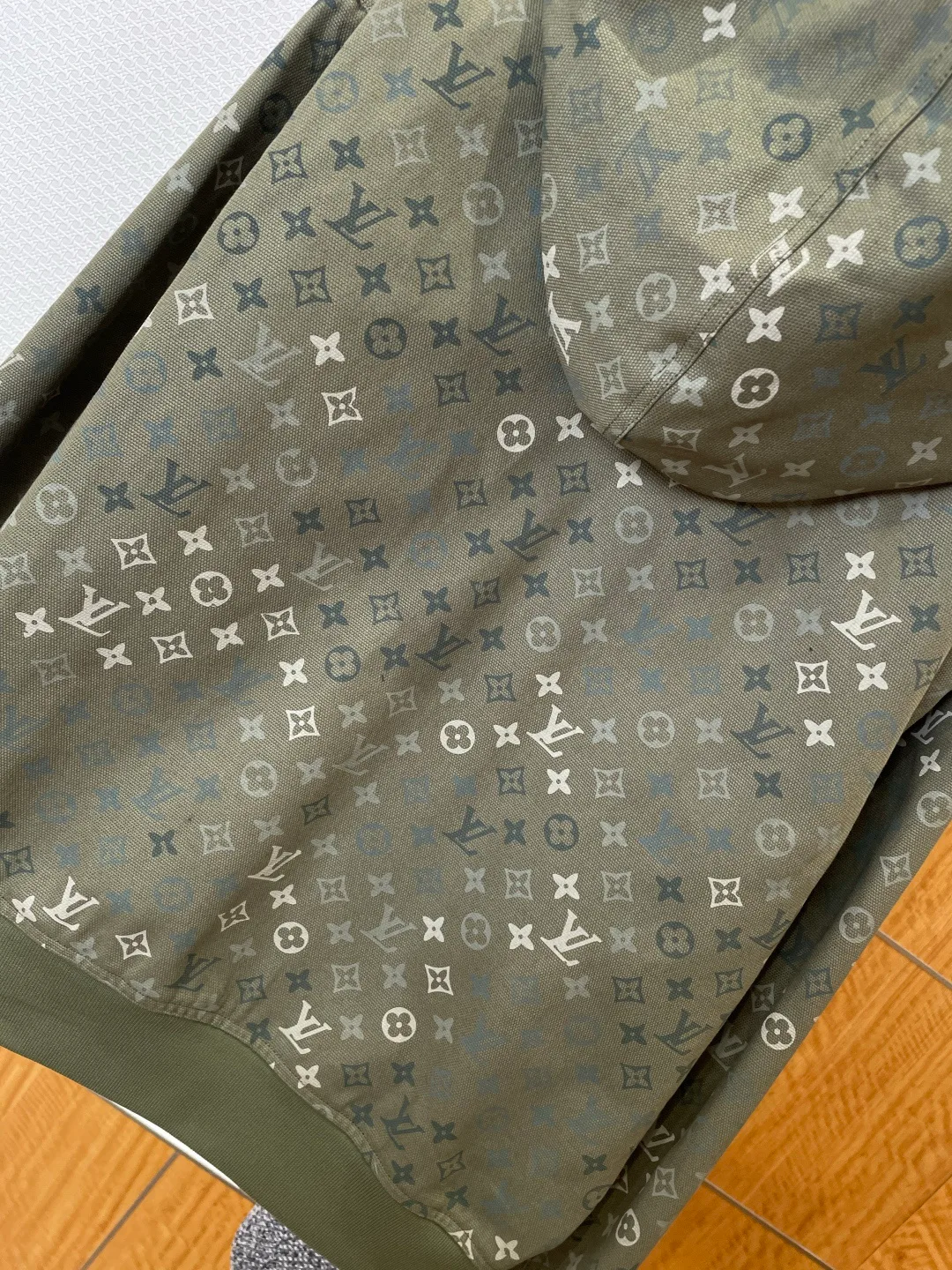 Куртки И Пуховики Мужские Louis Vuitton 5877487