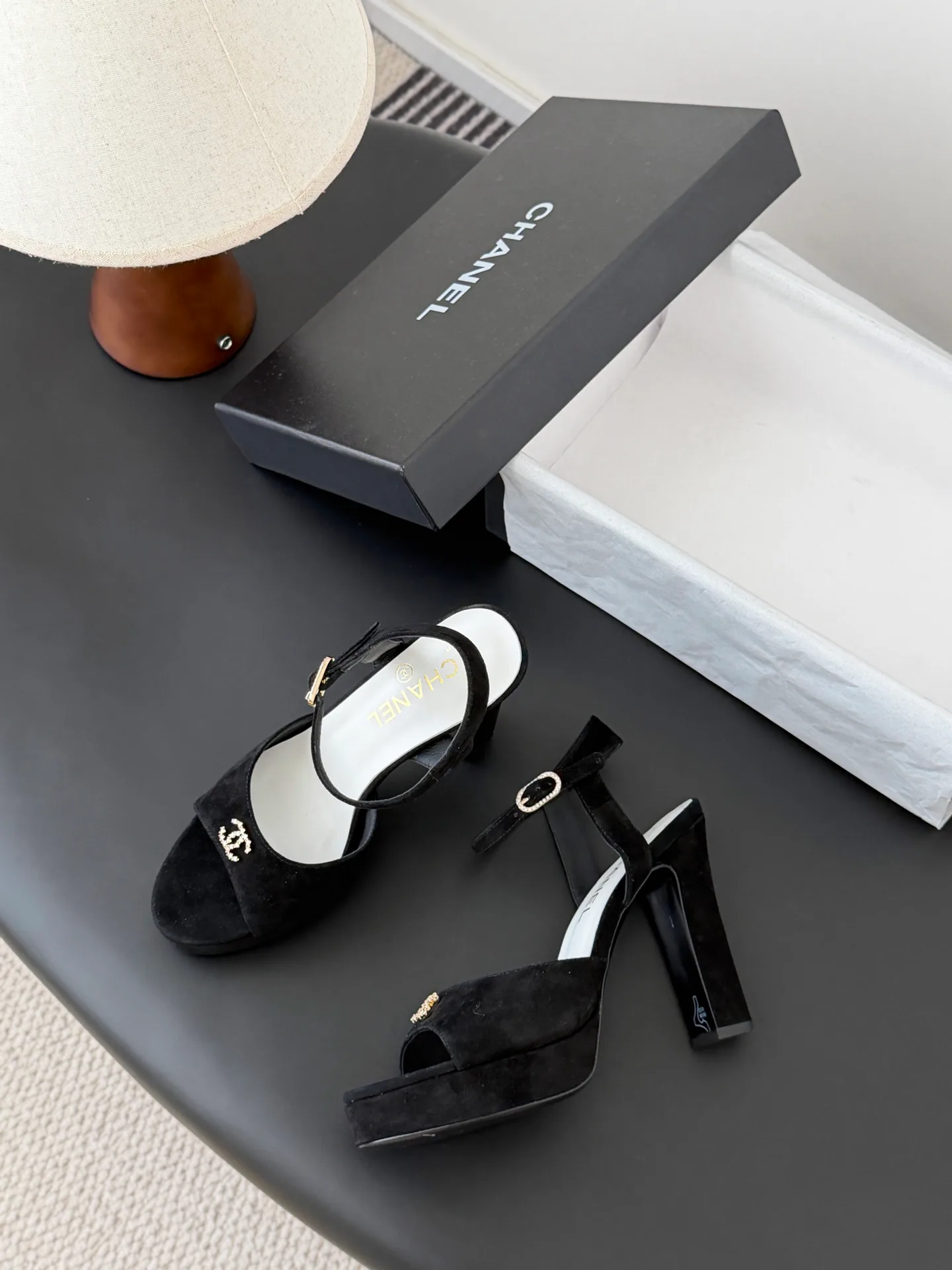 Туфли Женские Chanel 10957644