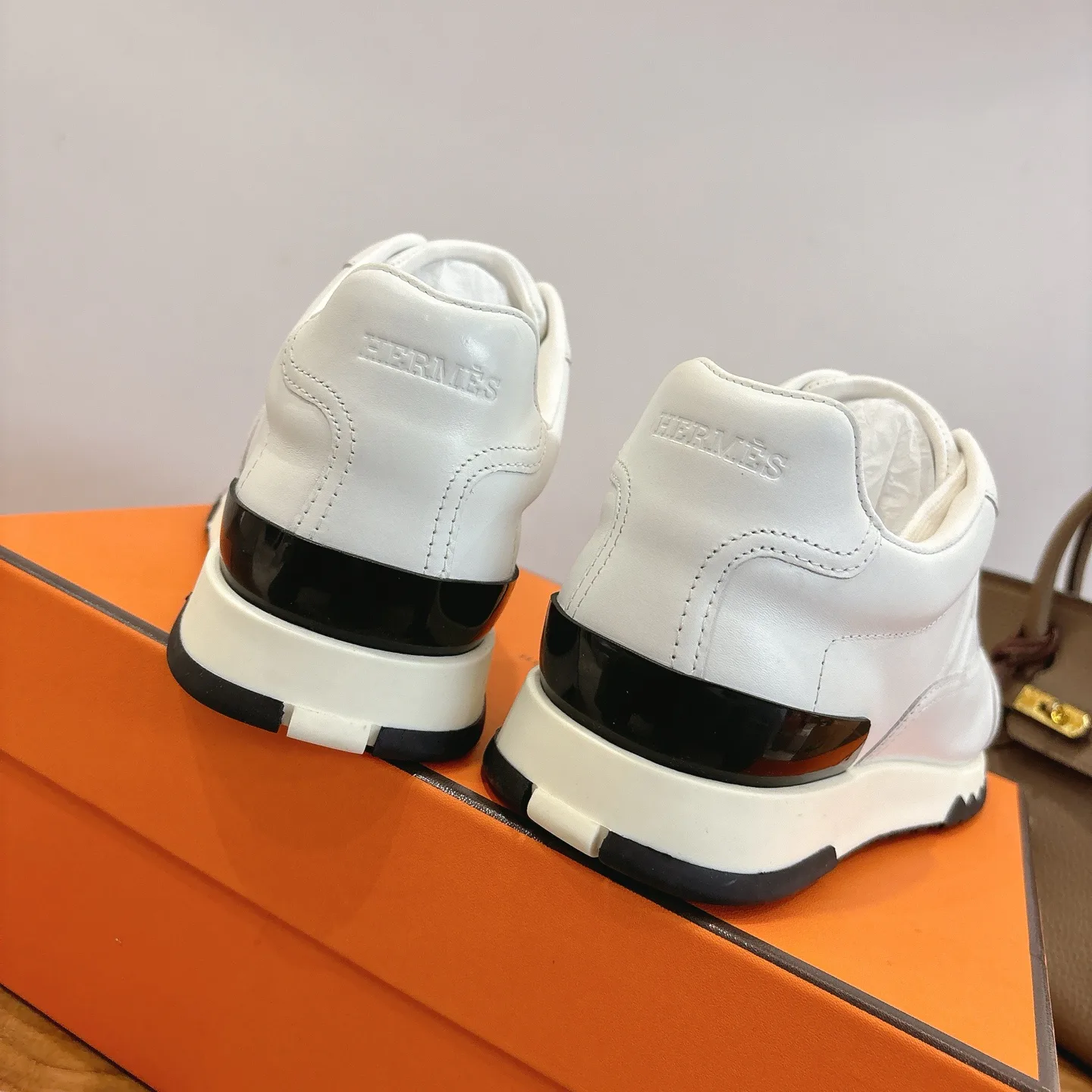 Кроссовки Женские Hermes 1886251