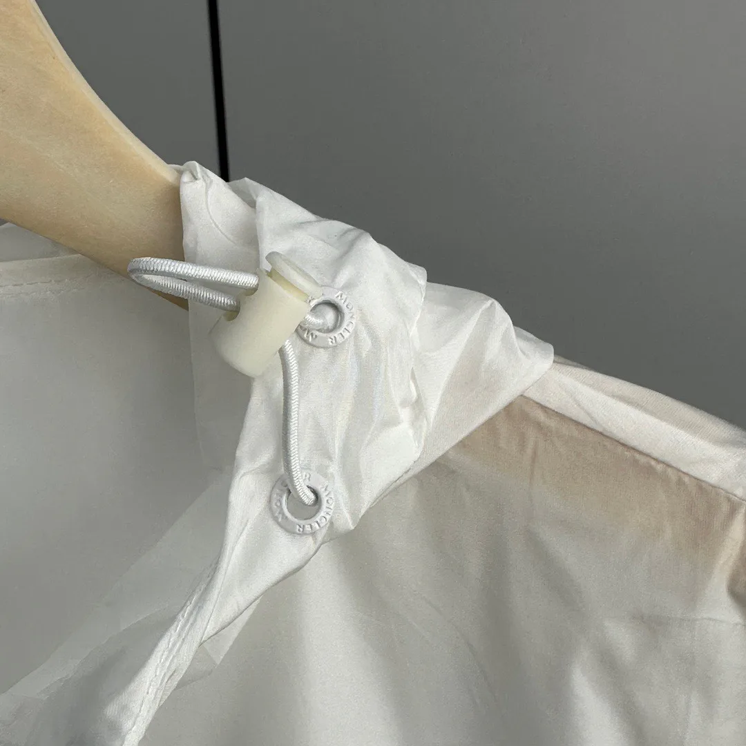 Куртки И Пуховики Женские Moncler 11513043