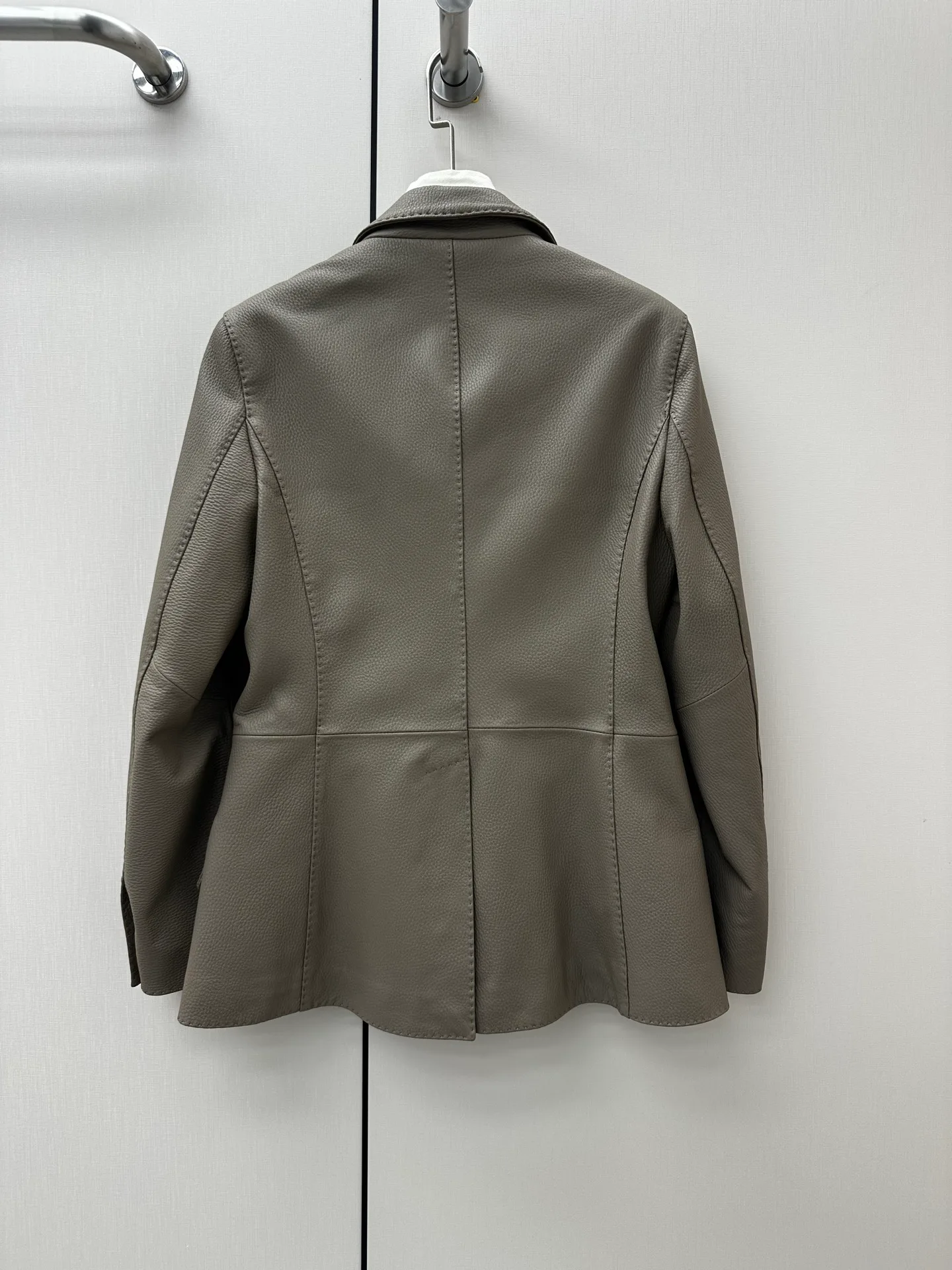 Кожаные Куртки И Дублёнки Женские Hermes 17675980