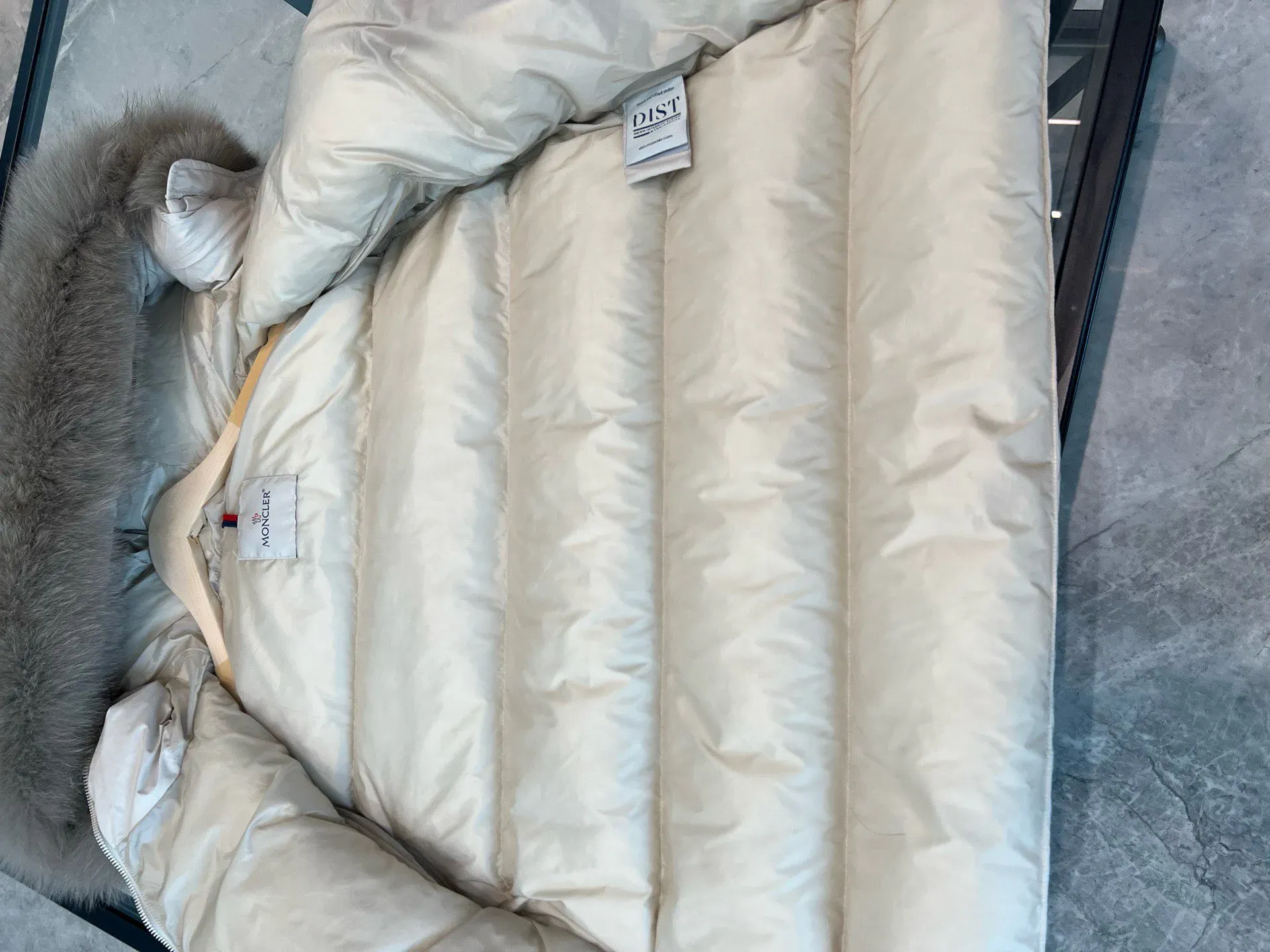 Куртки И Пуховики Женские Moncler 236549