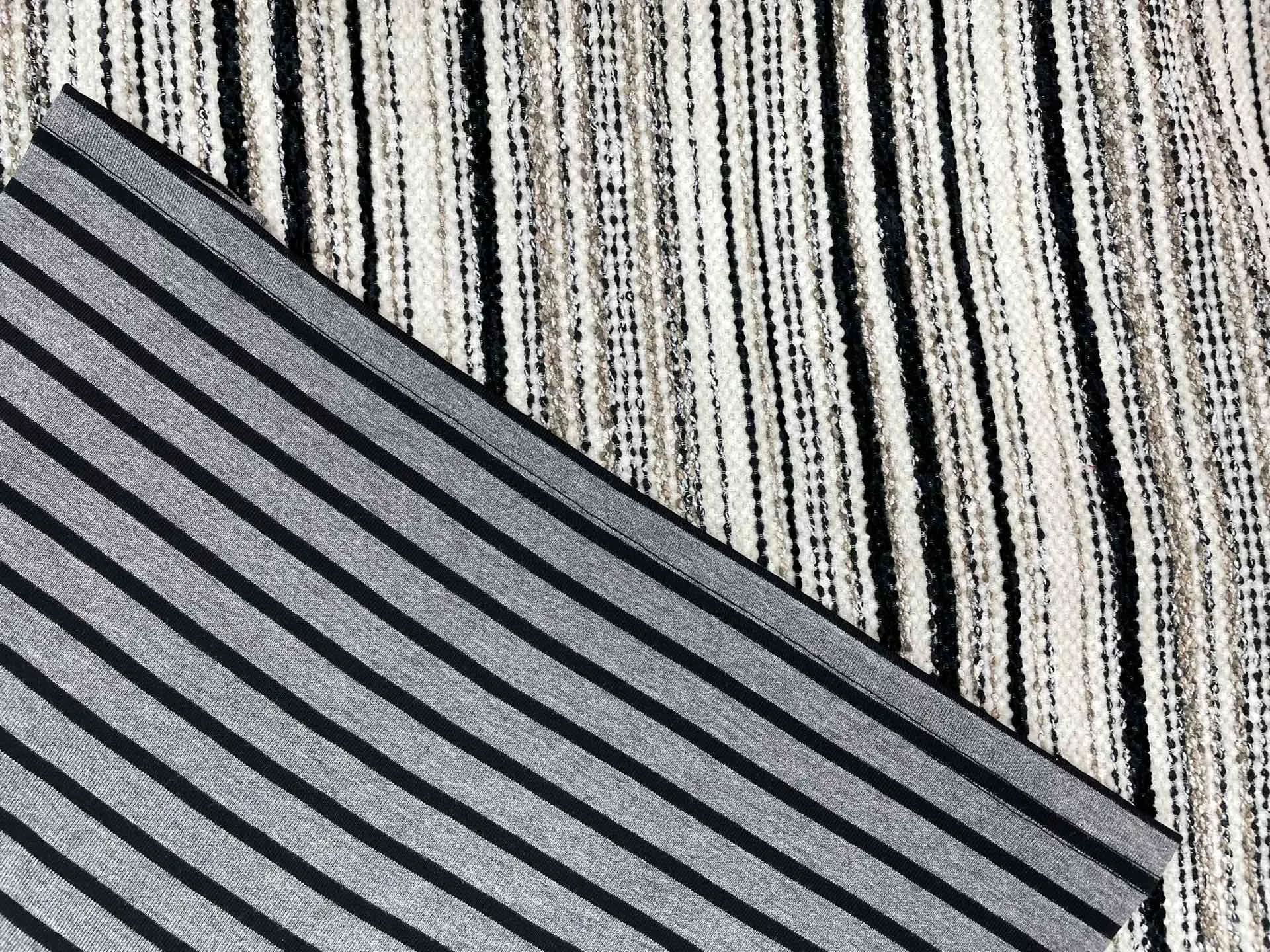 Футболки Женские Saint Laurent 738595