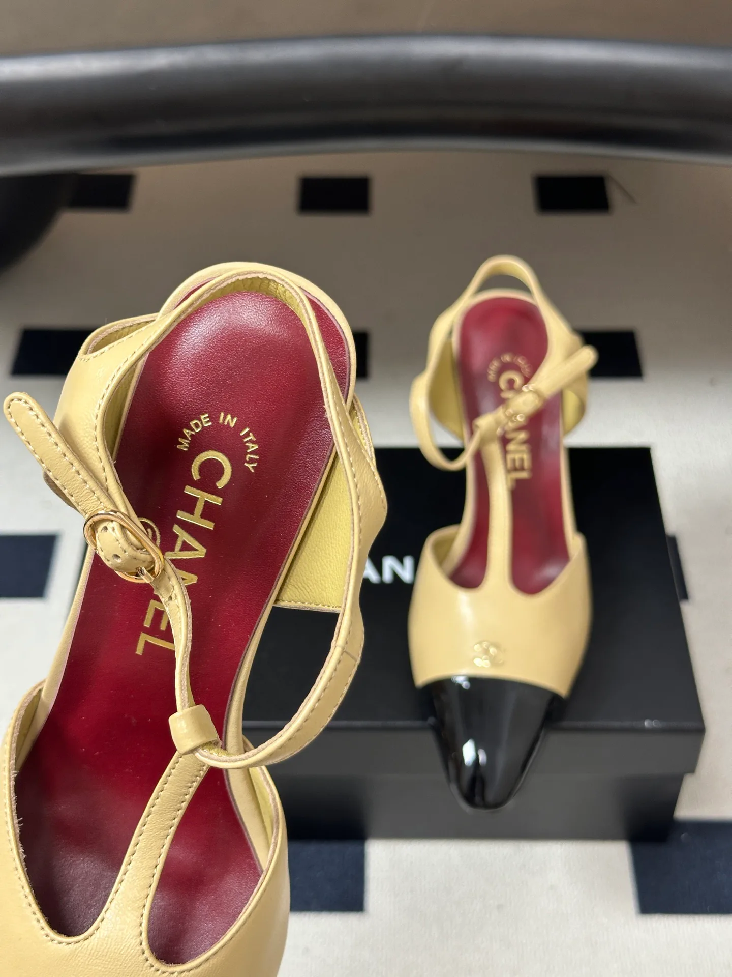 Босоножки Женские Chanel 17302910