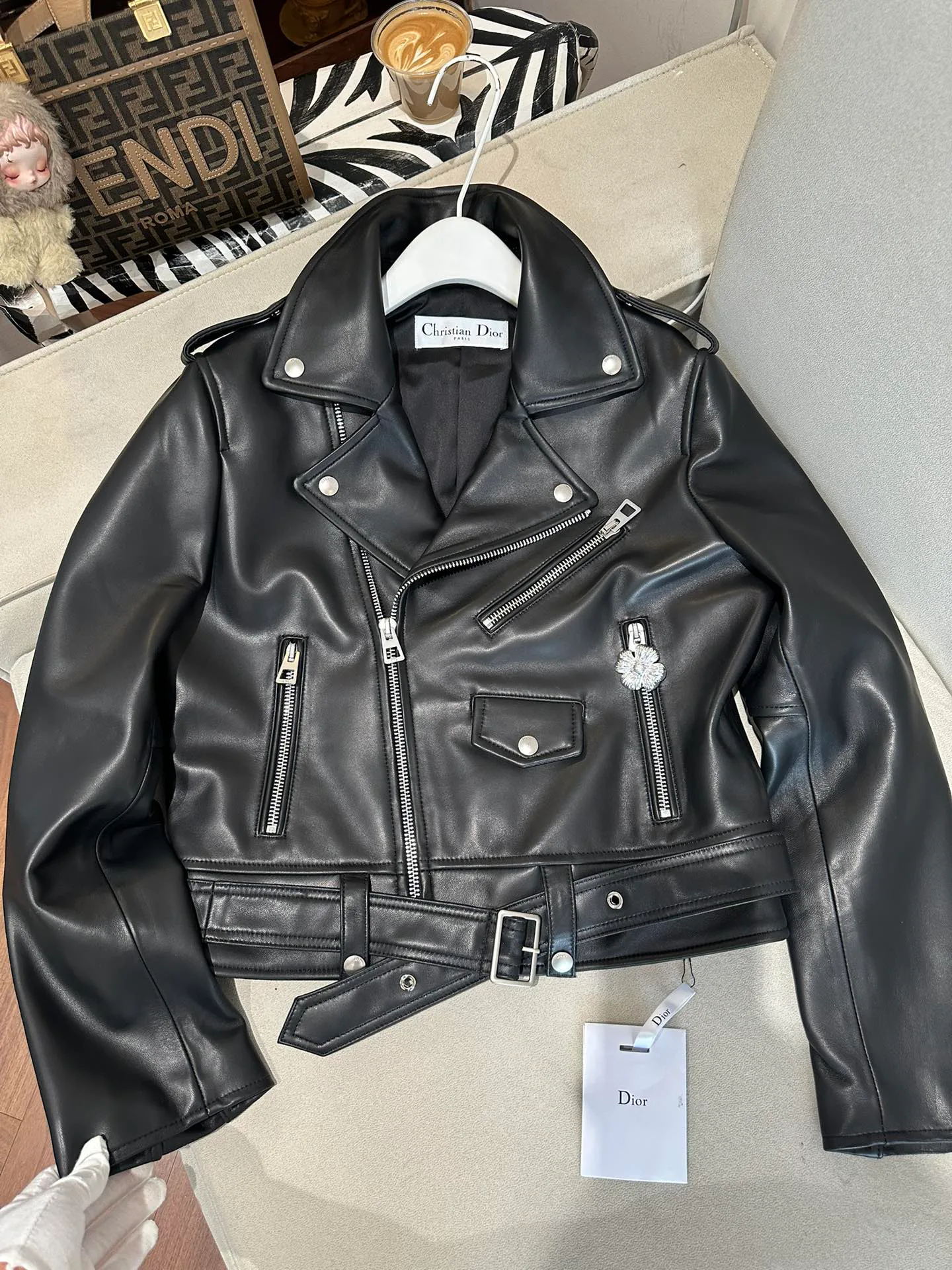 Кожаные Куртки И Дублёнки Женские Christian Dior 11624987