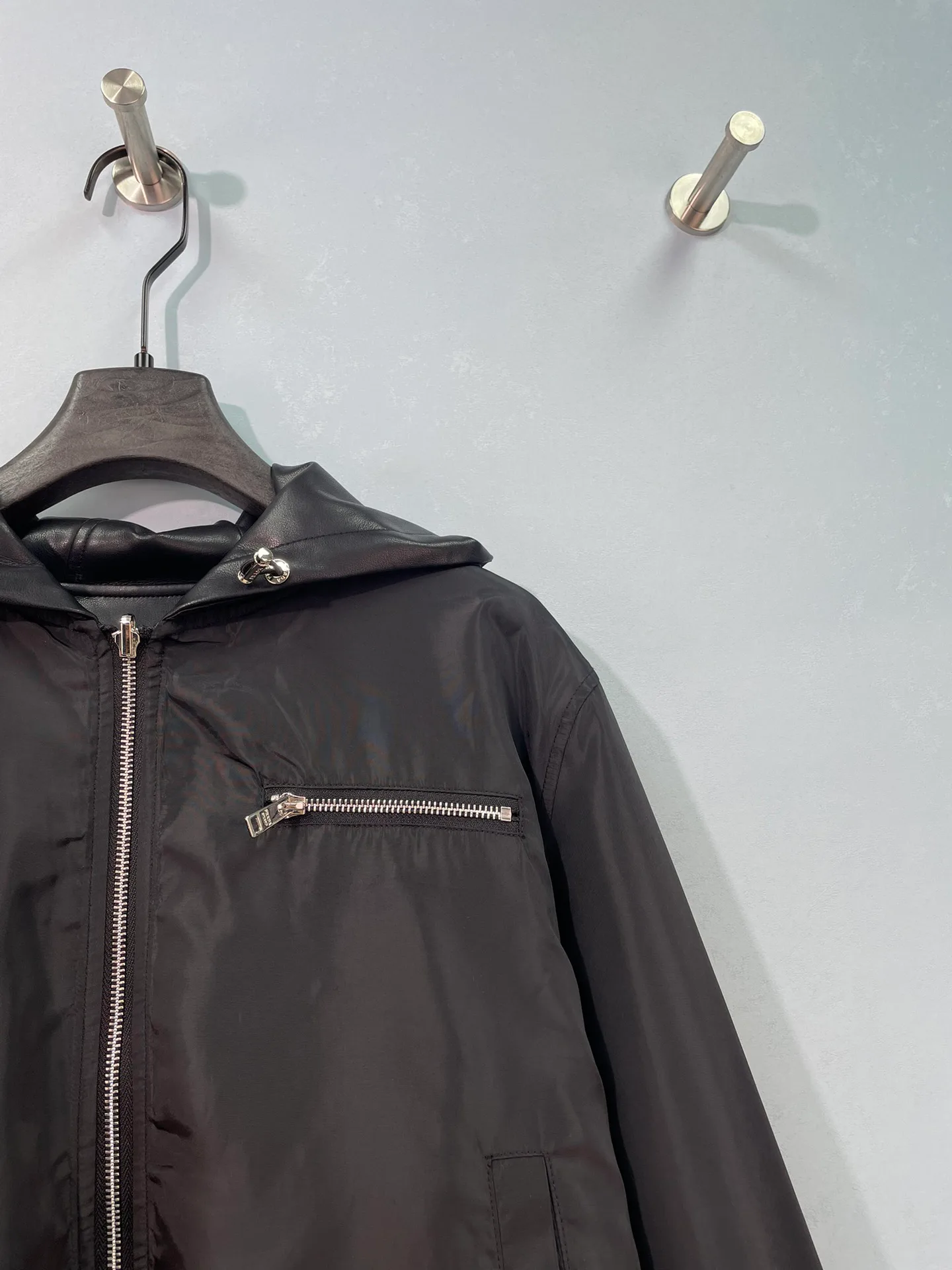 Куртки И Пуховики Женские Prada 17943331