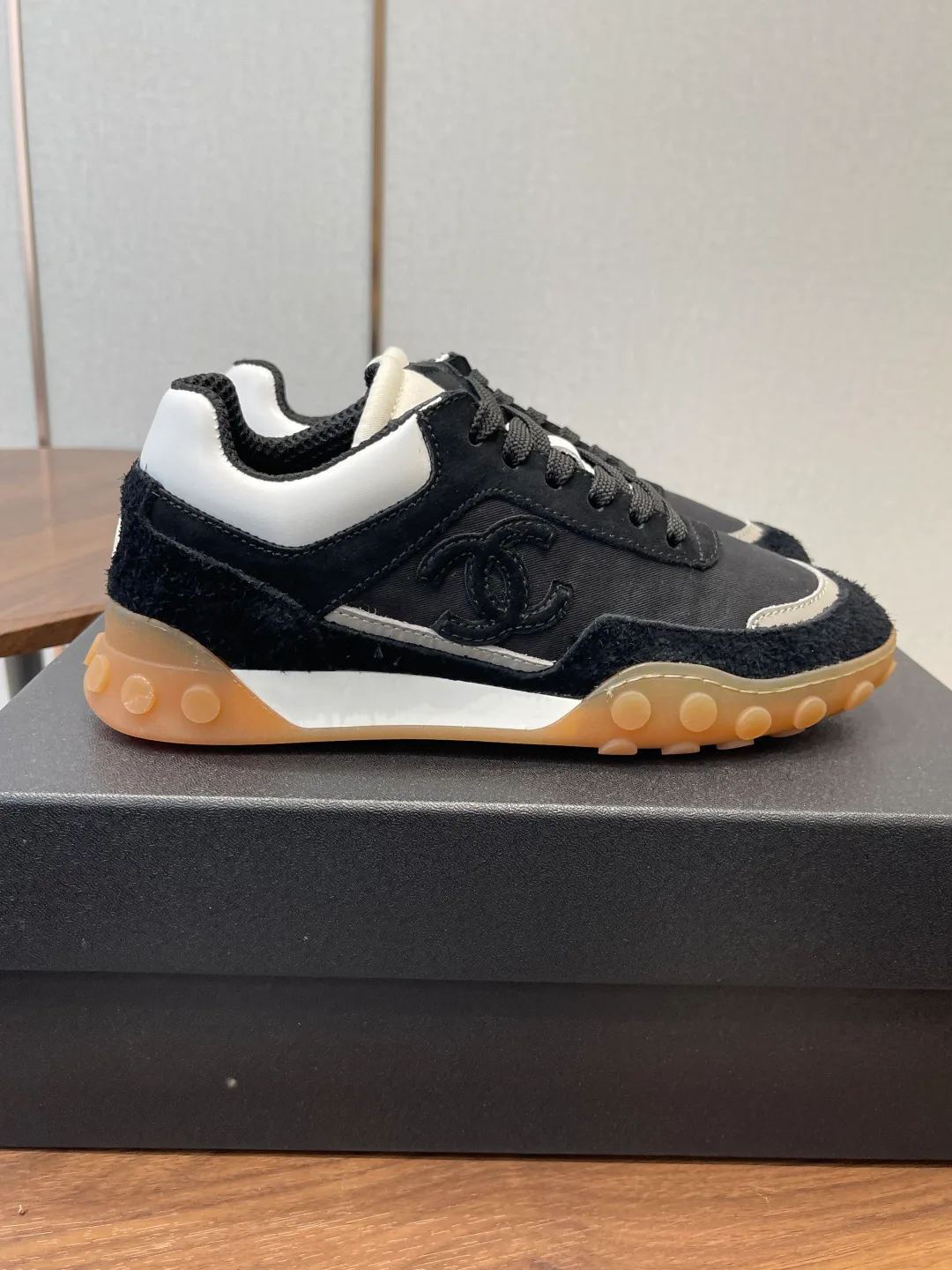 Кроссовки Женские Chanel 11646745