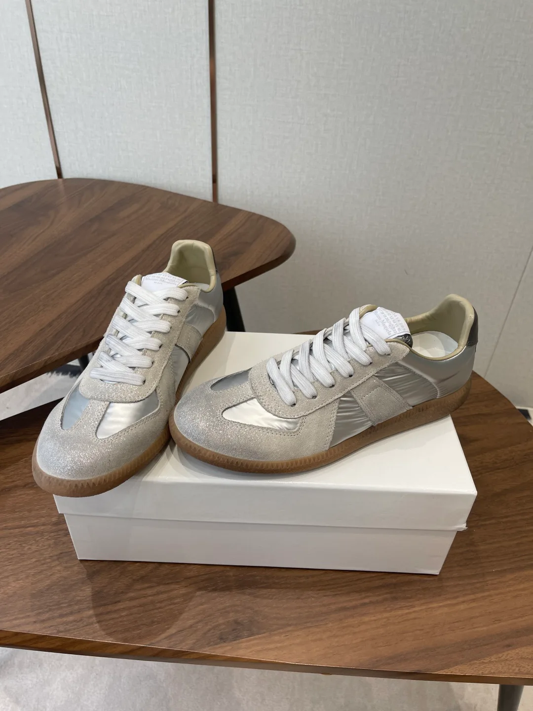 Кроссовки Женские Maison Margiela 11867617
