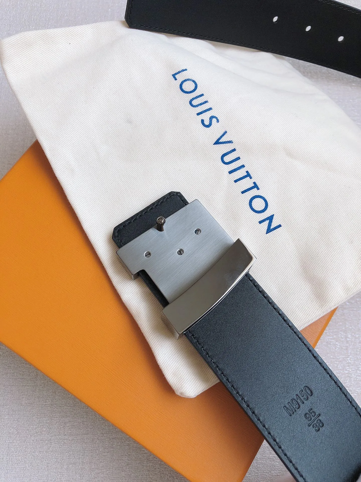 Ремни Louis Vuitton 14563620