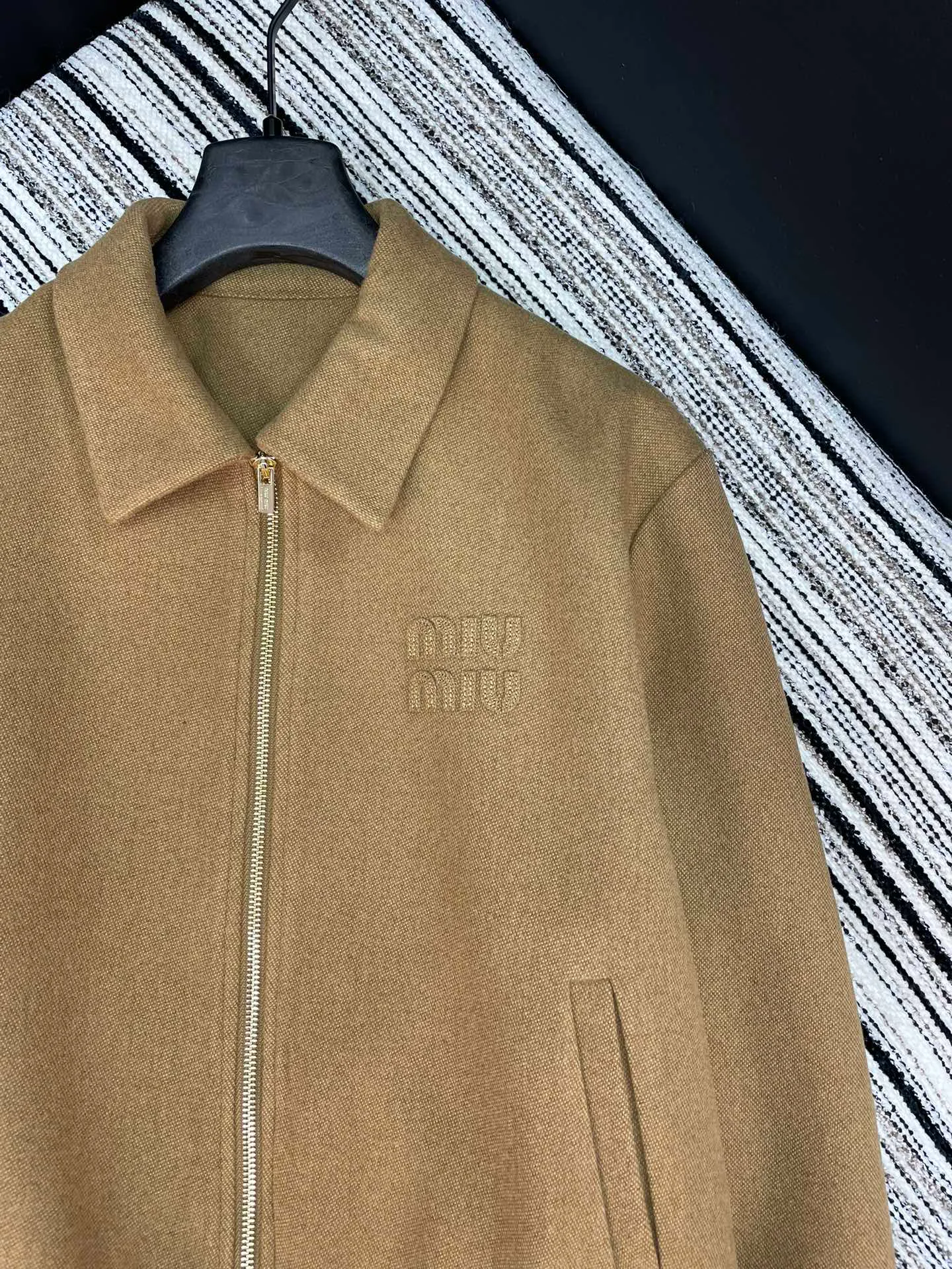 Куртки И Пуховики Женские Miu Miu 255681