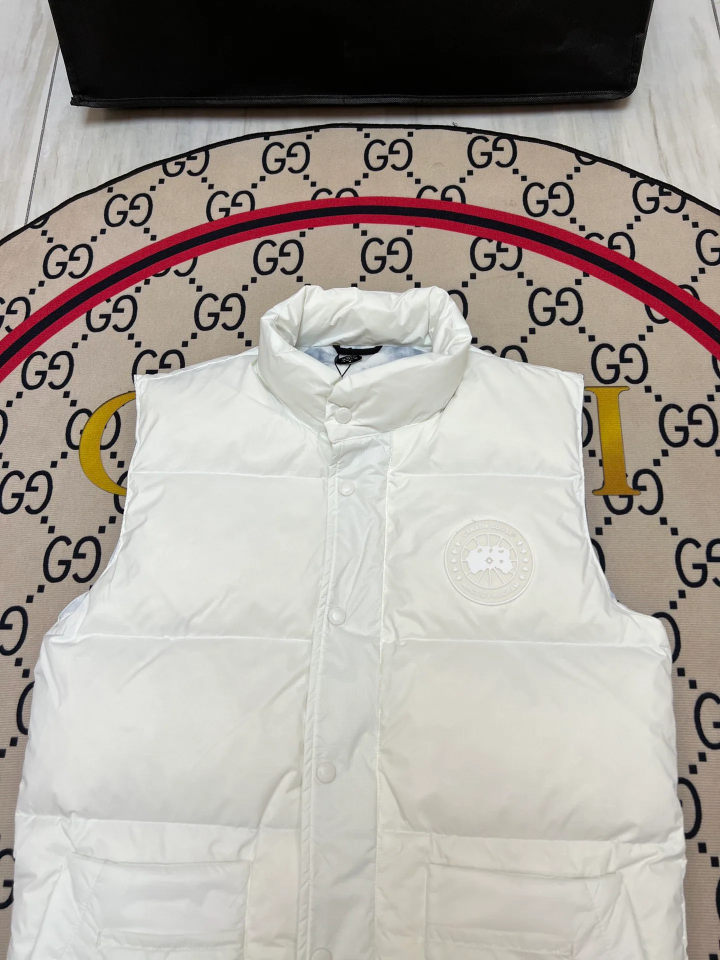 Жилеты Женские Canada Goose 1294396