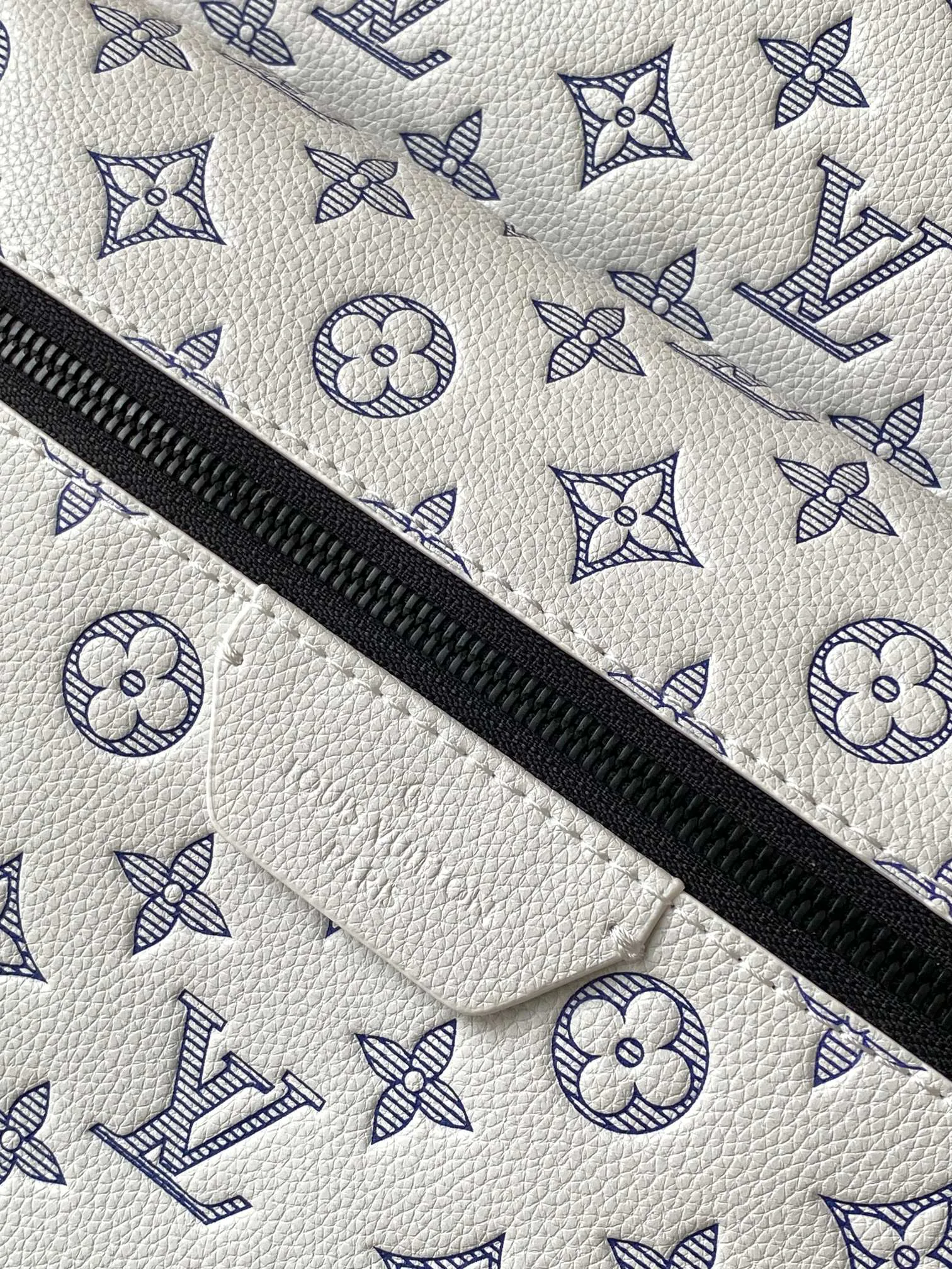 Рюкзаки Женские Louis Vuitton 1253926