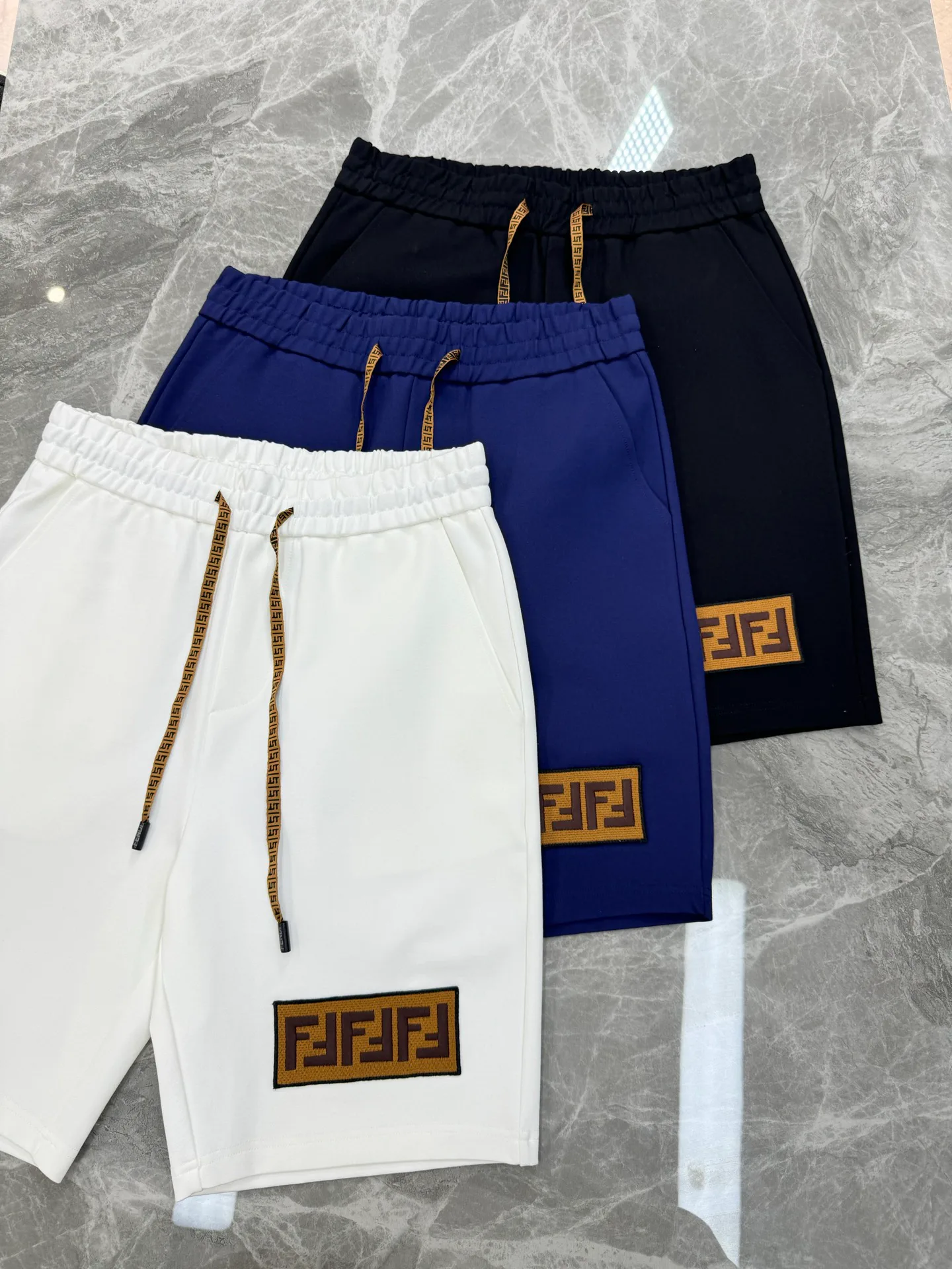 Шорты Мужские Fendi 17333151