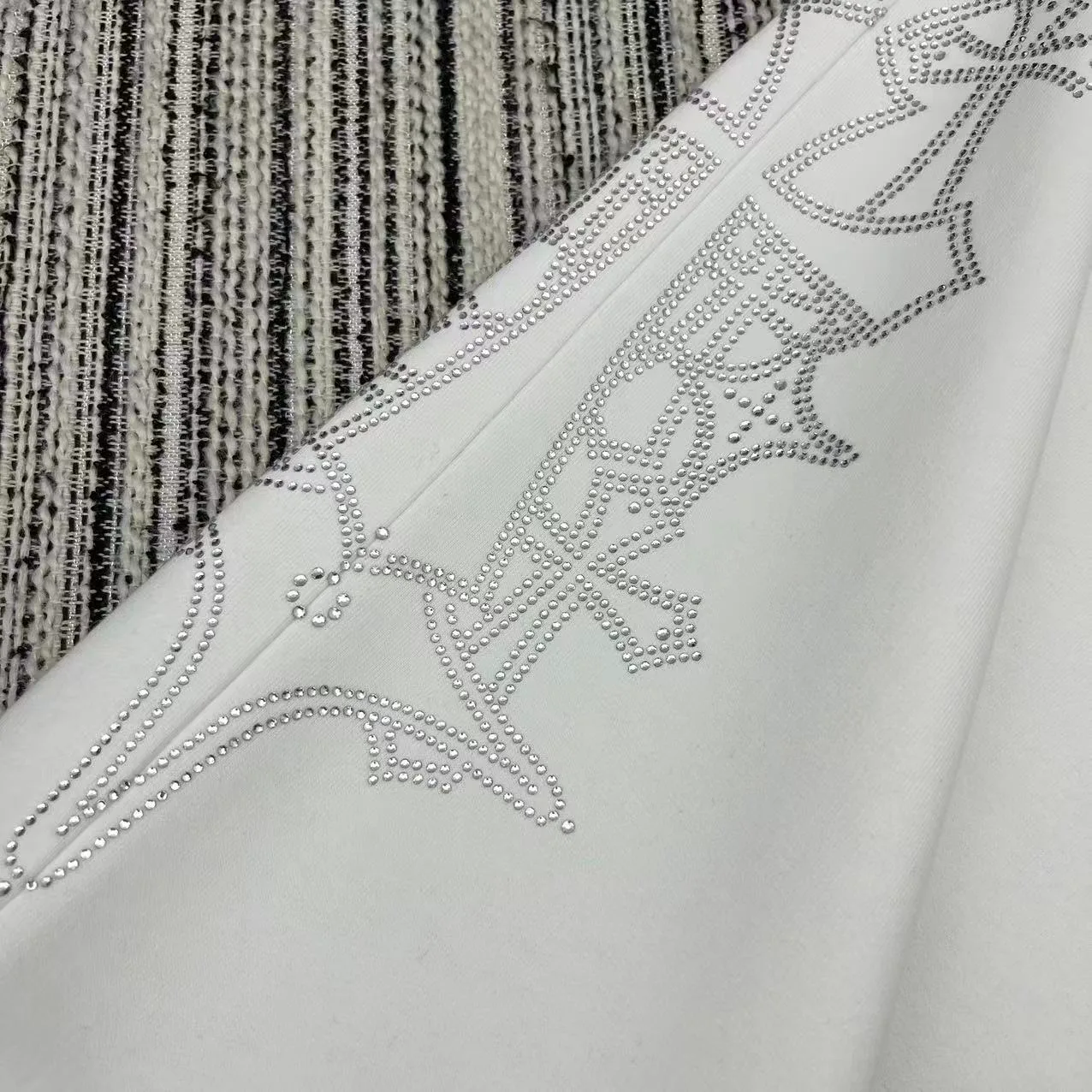 Шорты Женские Chrome Hearts 11145671