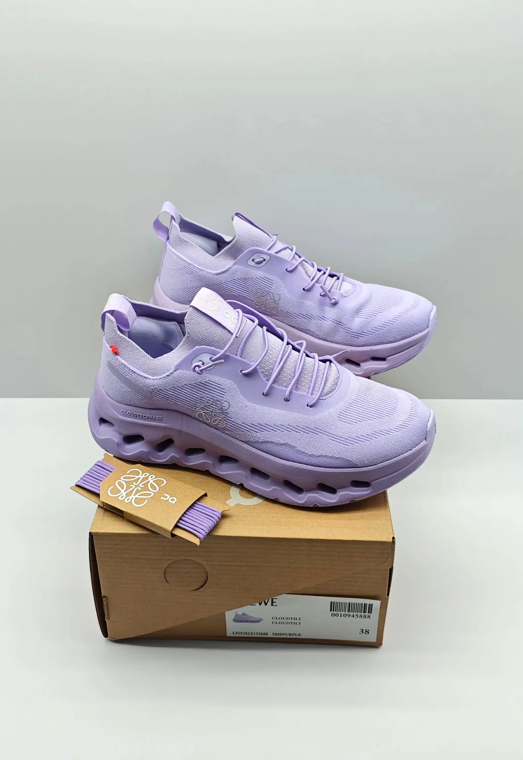 Кроссовки Женские Loewe 13193974