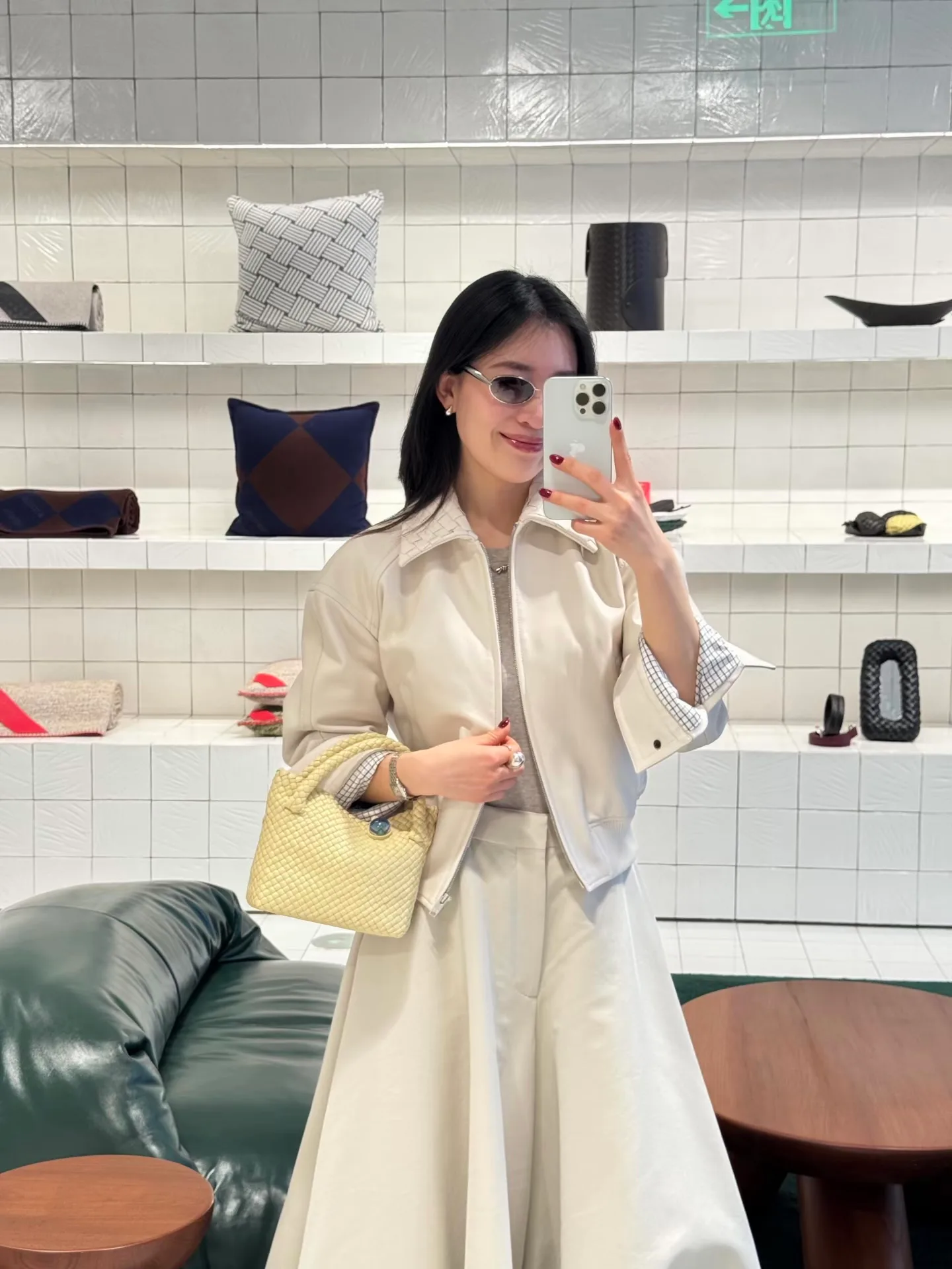 Куртки И Пуховики Женские Bottega Veneta 18501591