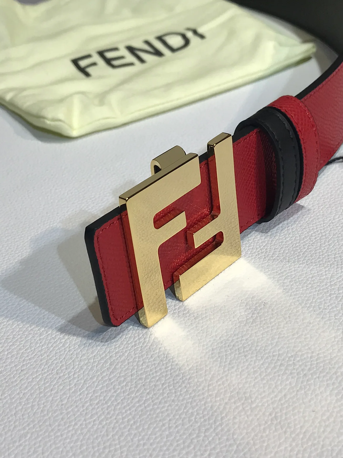 Ремни Fendi 14659334