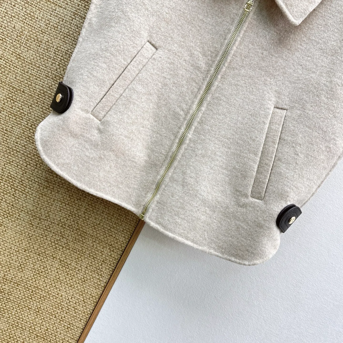 Жилеты Женские Louis Vuitton 19145894