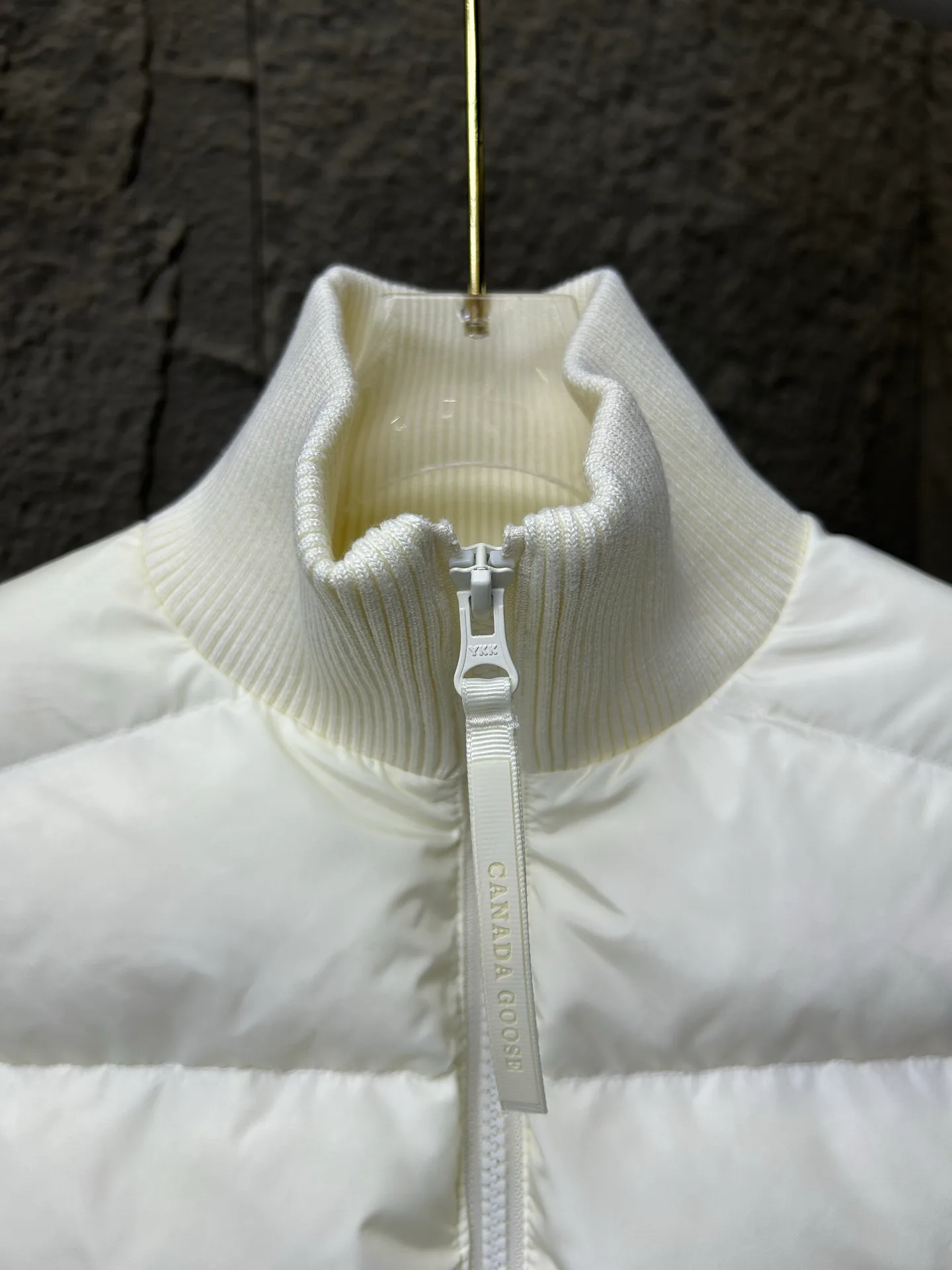 Куртки И Пуховики Женские Canada Goose 212214