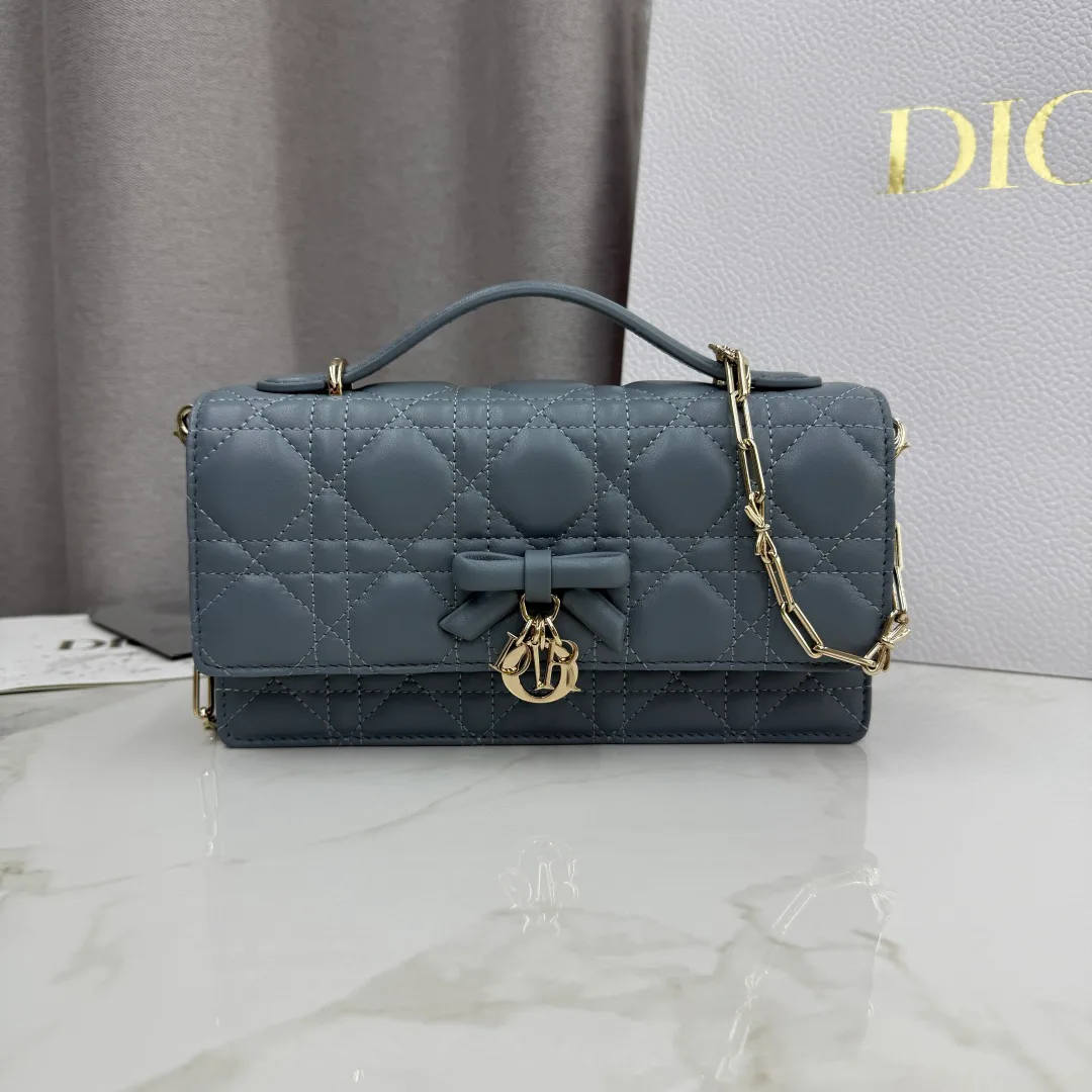 Классические Сумки Женские Christian Dior 12594773