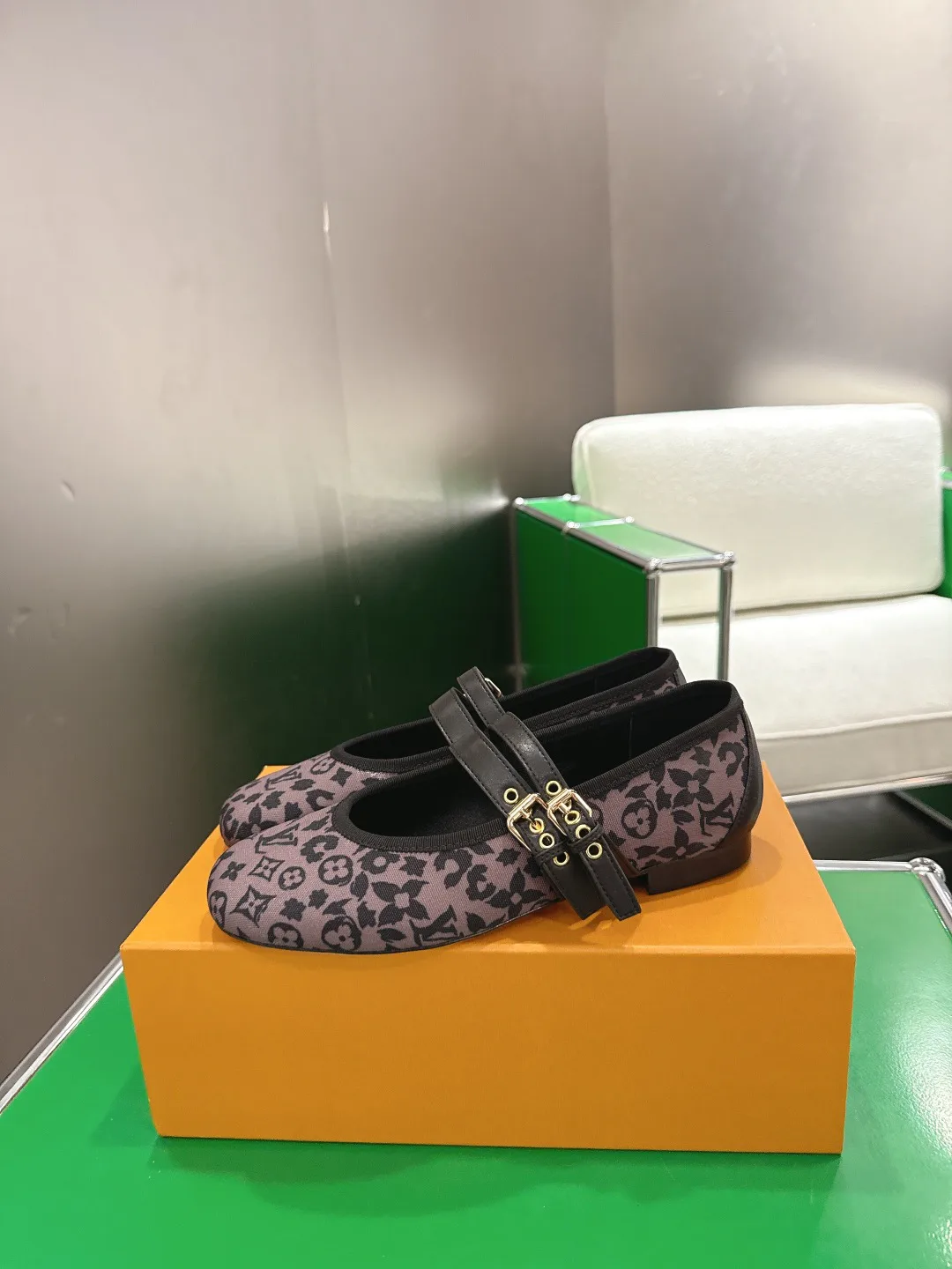 Туфли Женские Louis Vuitton 11703548