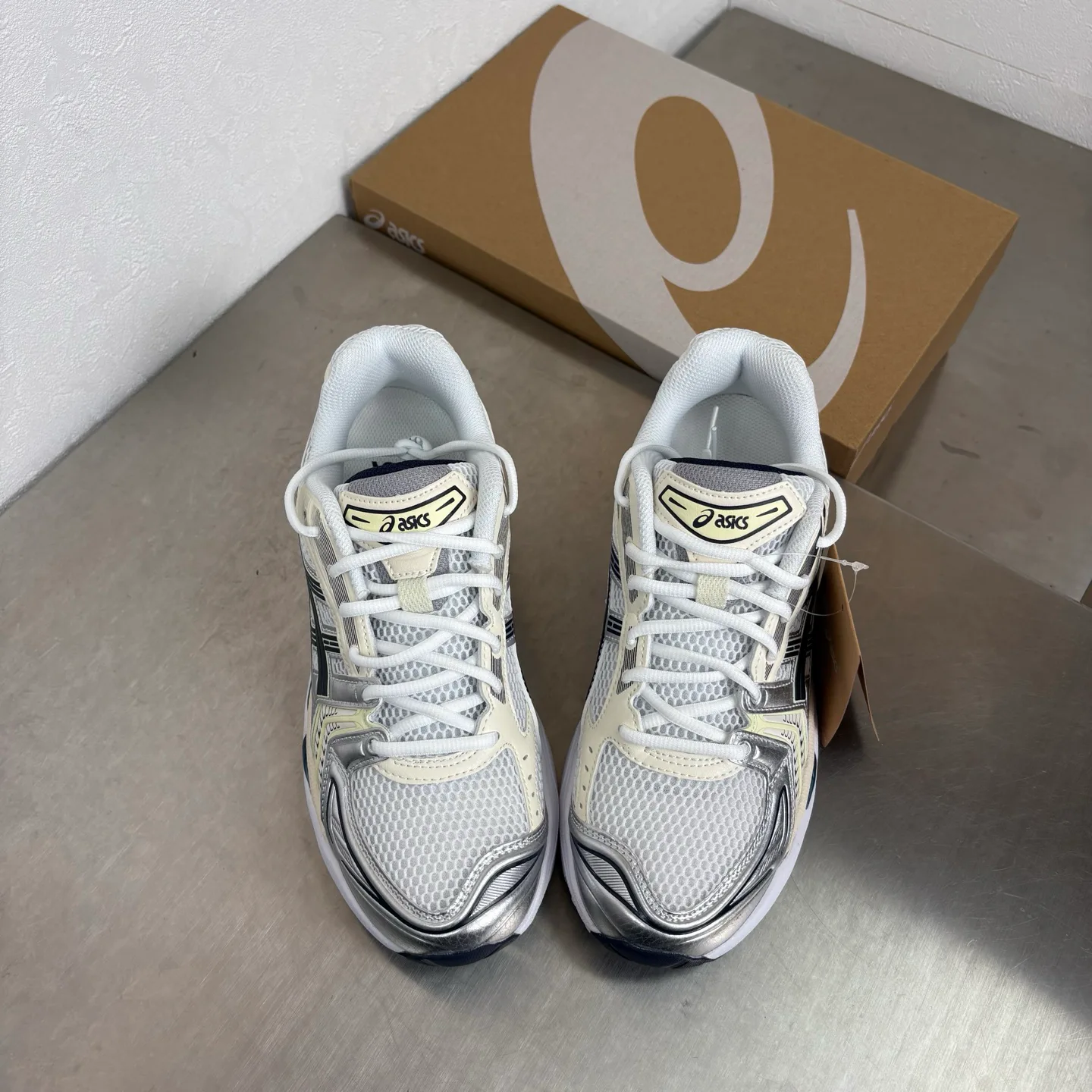 Кроссовки Женские Asics 18744162