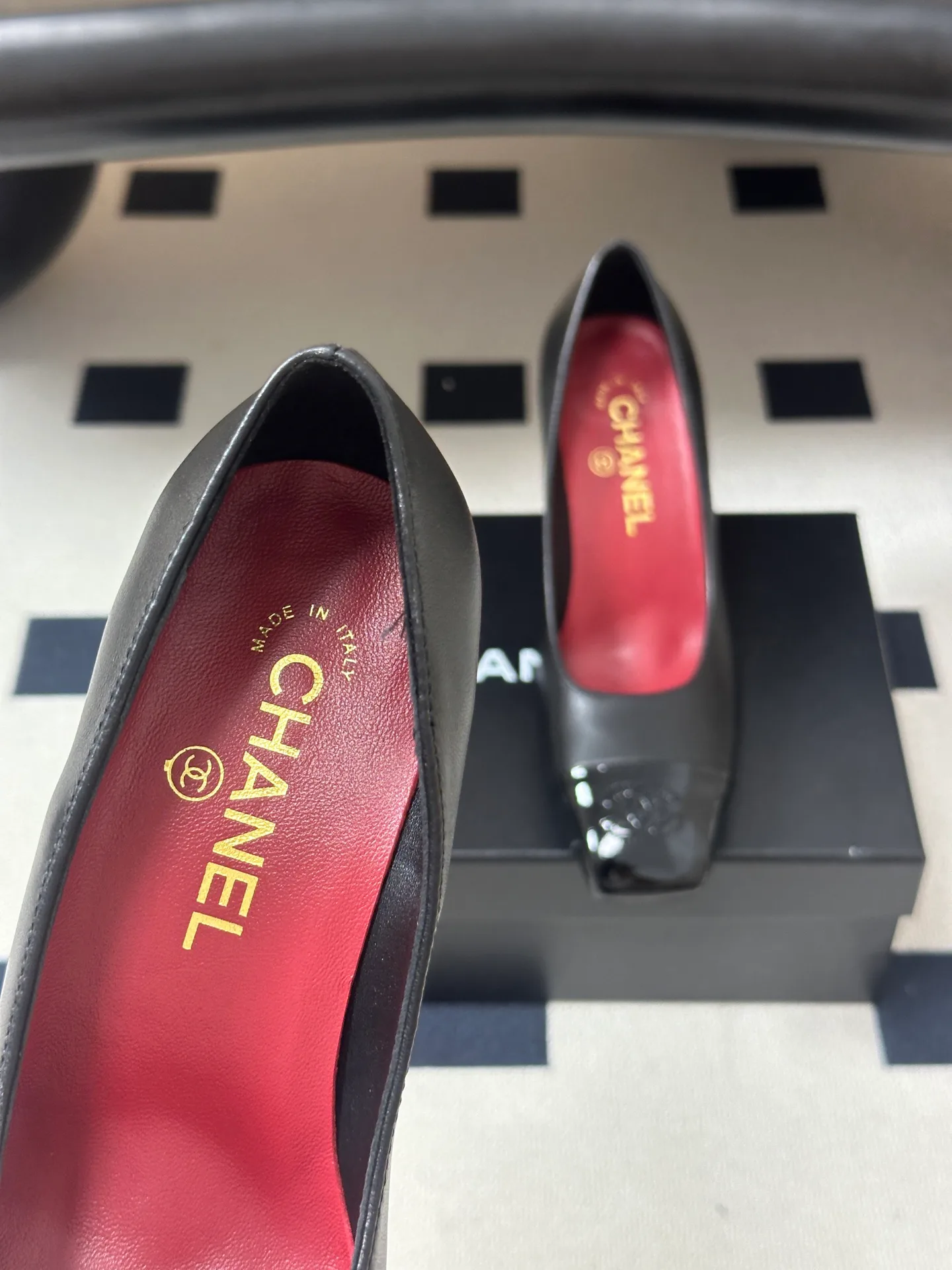 Туфли Женские Chanel 18049718