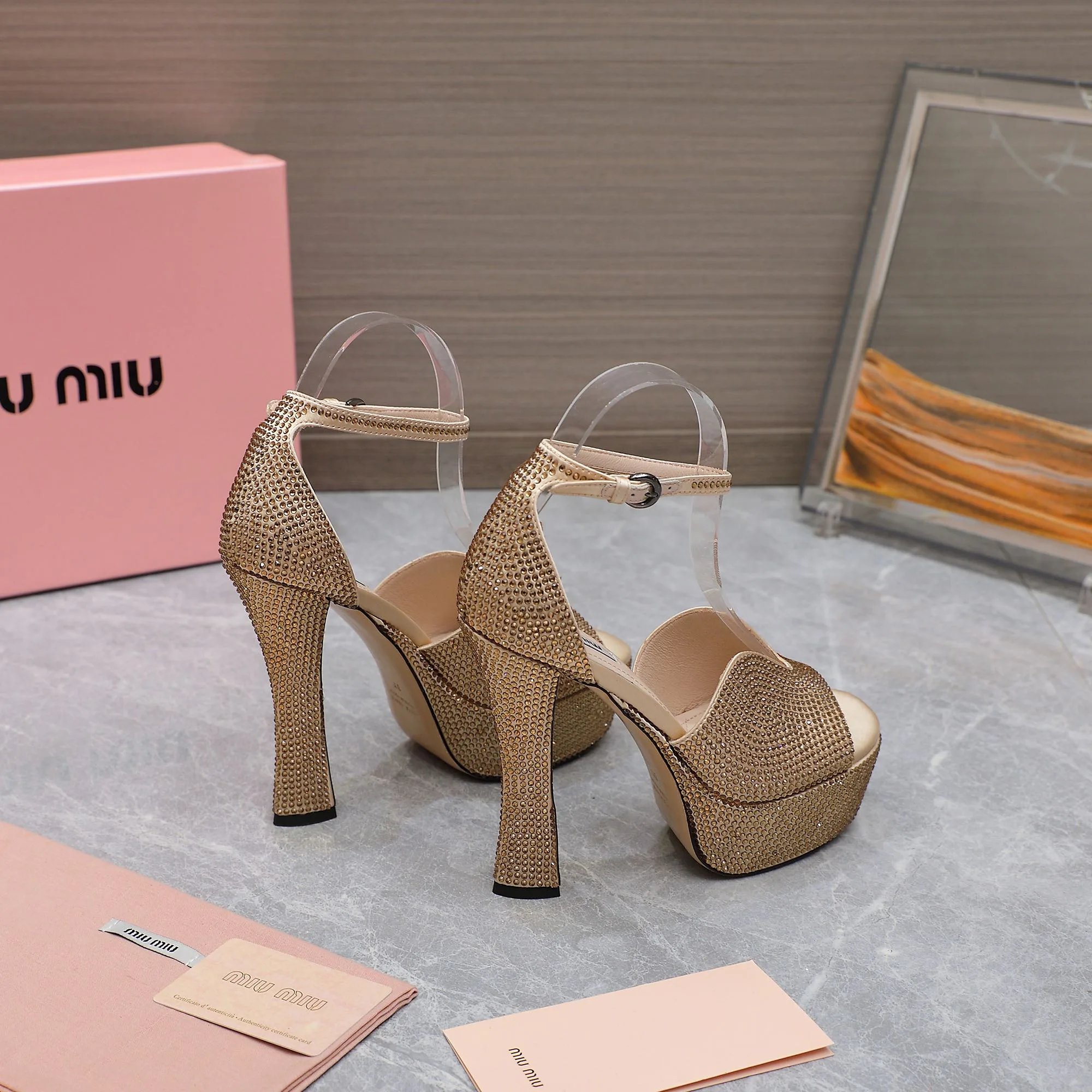 Босоножки Женские Miu Miu 11416359