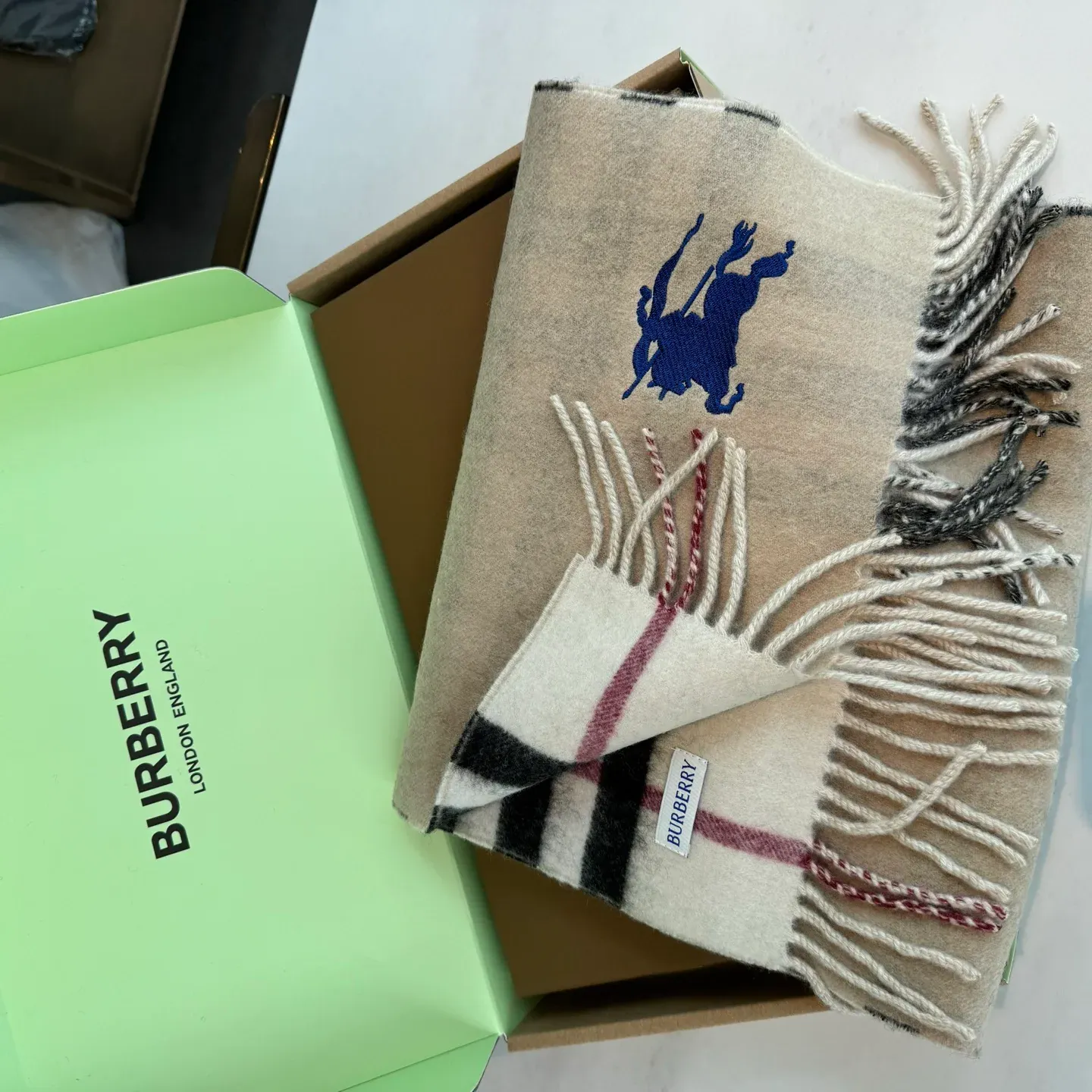 Шарфы Burberry 412444