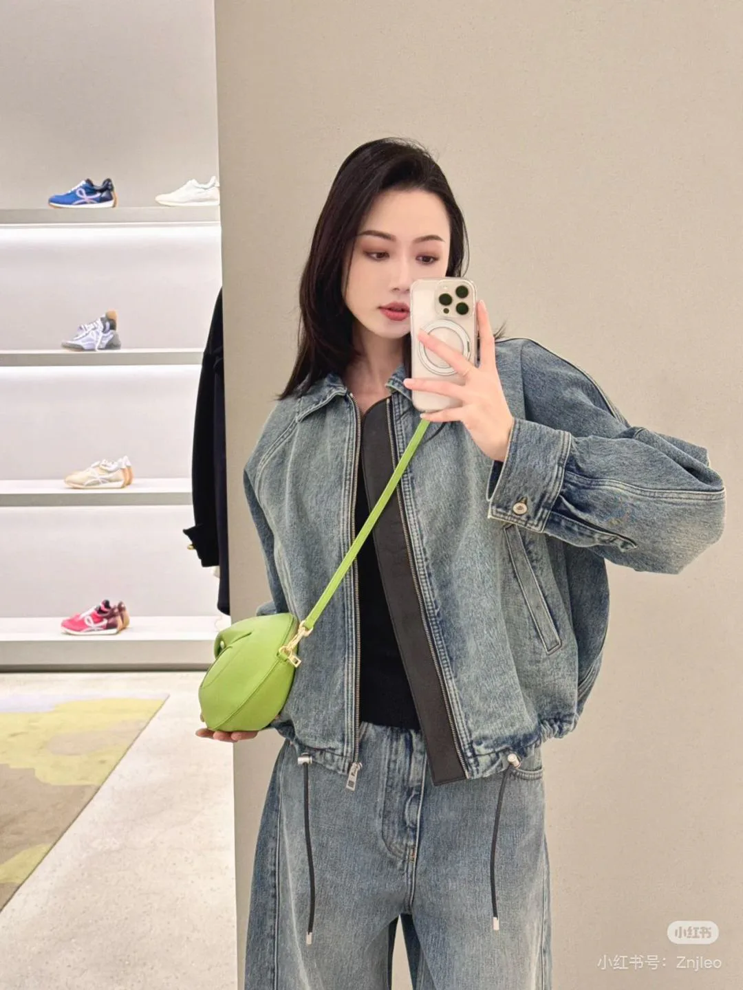 Куртки И Пуховики Женские Loewe 8541