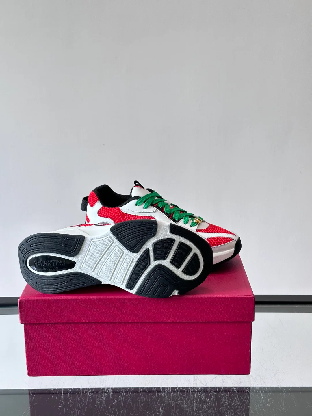 Кроссовки Женские Valentino 17224117