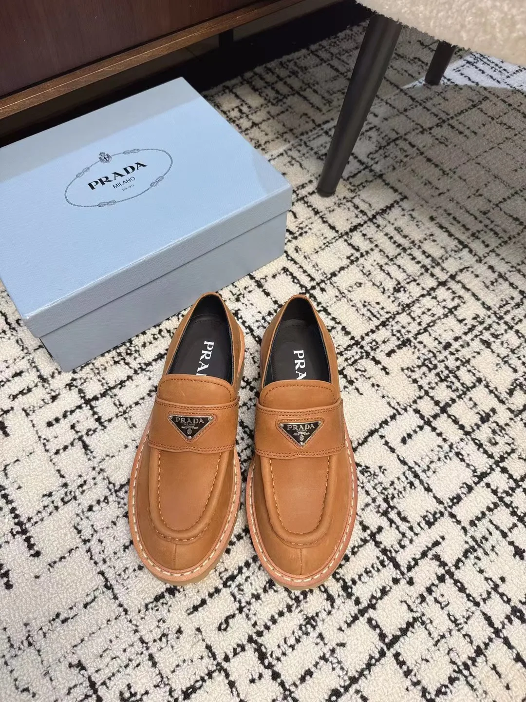 Лоферы И Мокасины Женские Prada 11404101