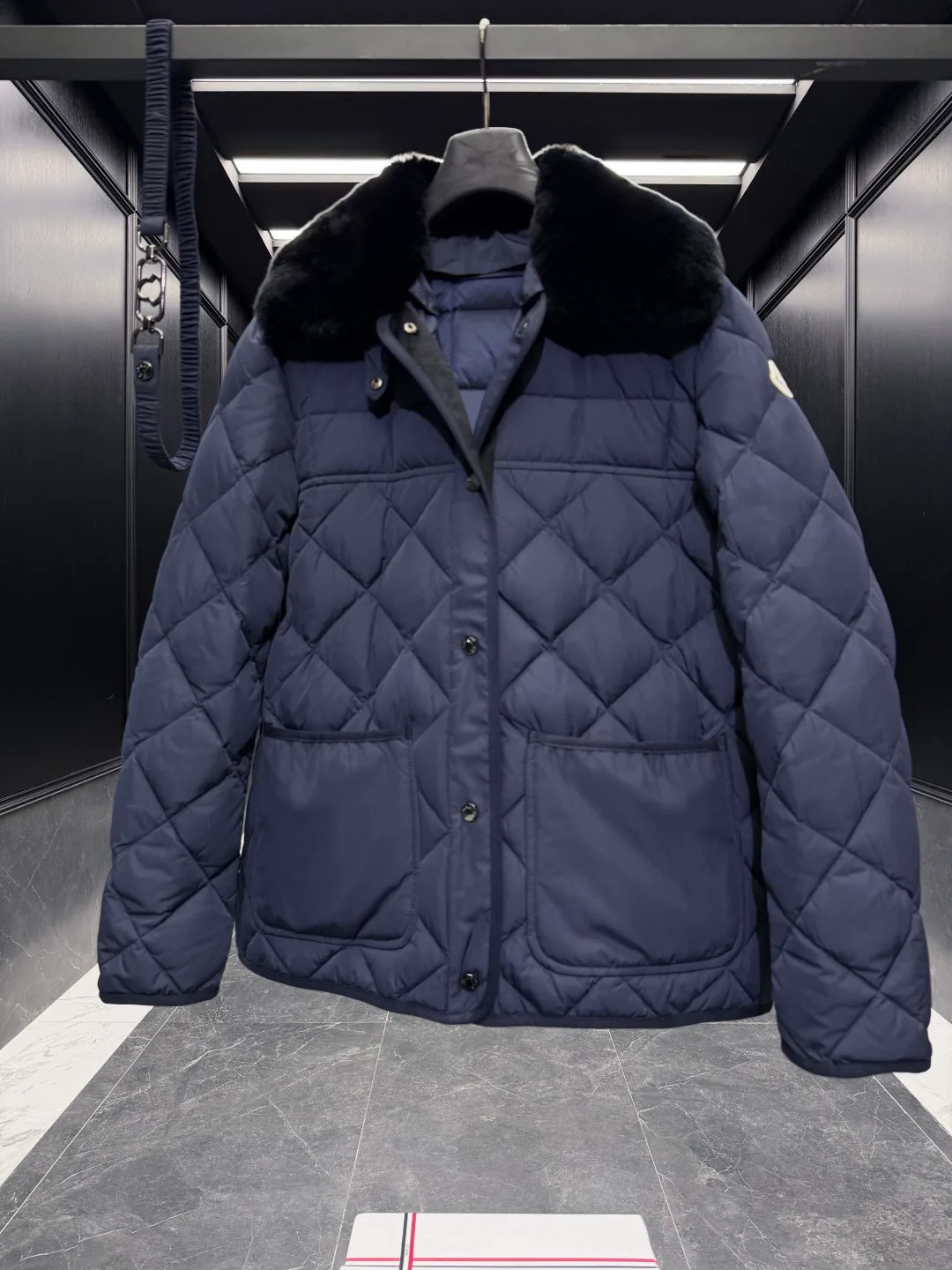 Куртки И Пуховики Женские Moncler 18111371
