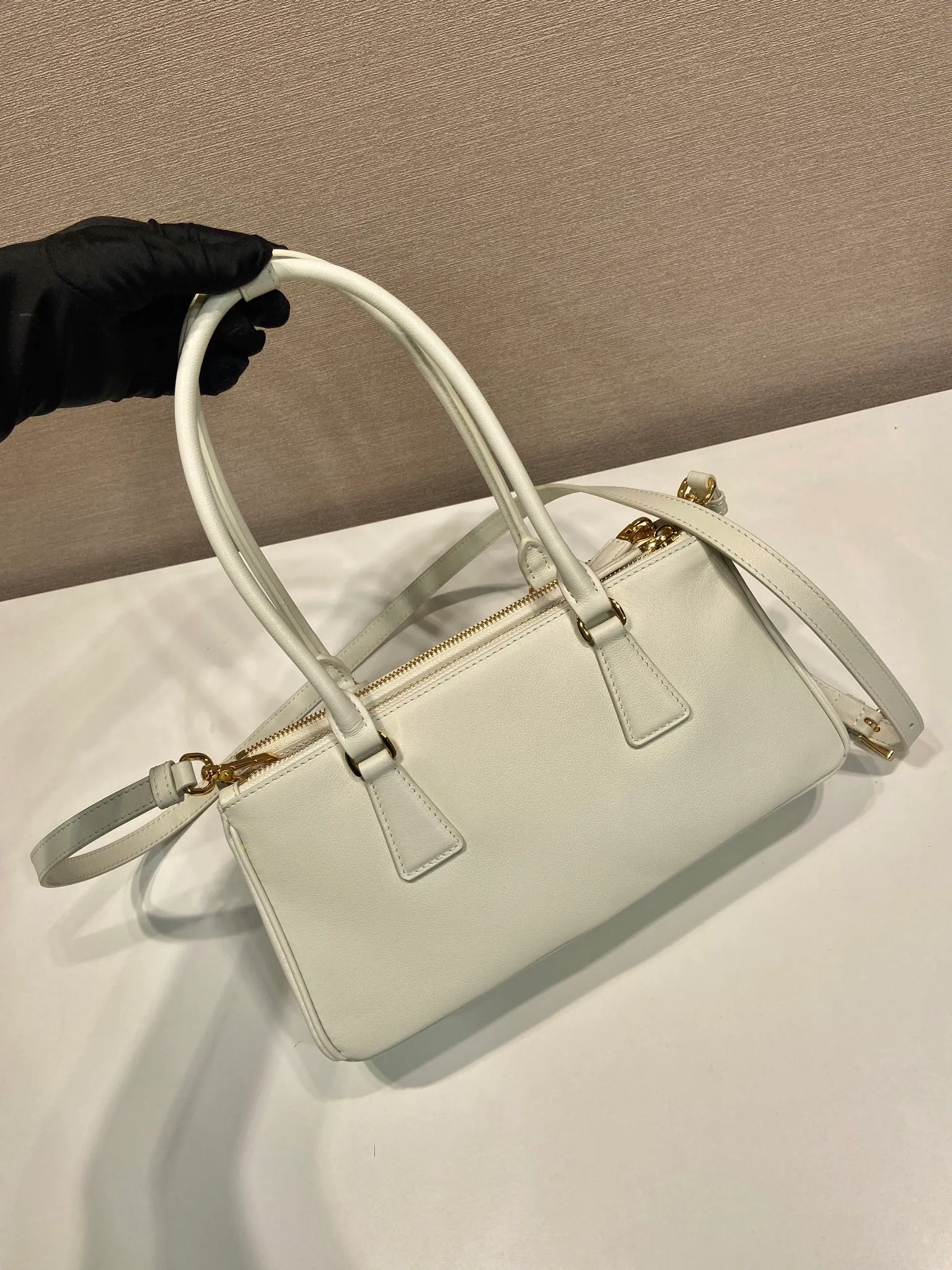 Классические Сумки Женские Prada 10978995