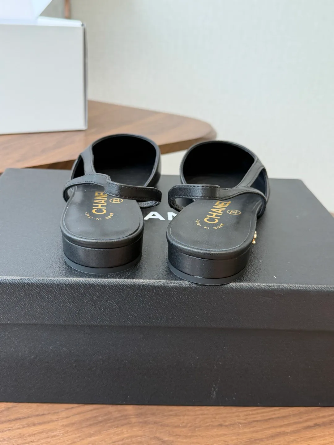 Босоножки Женские Chanel 17364683