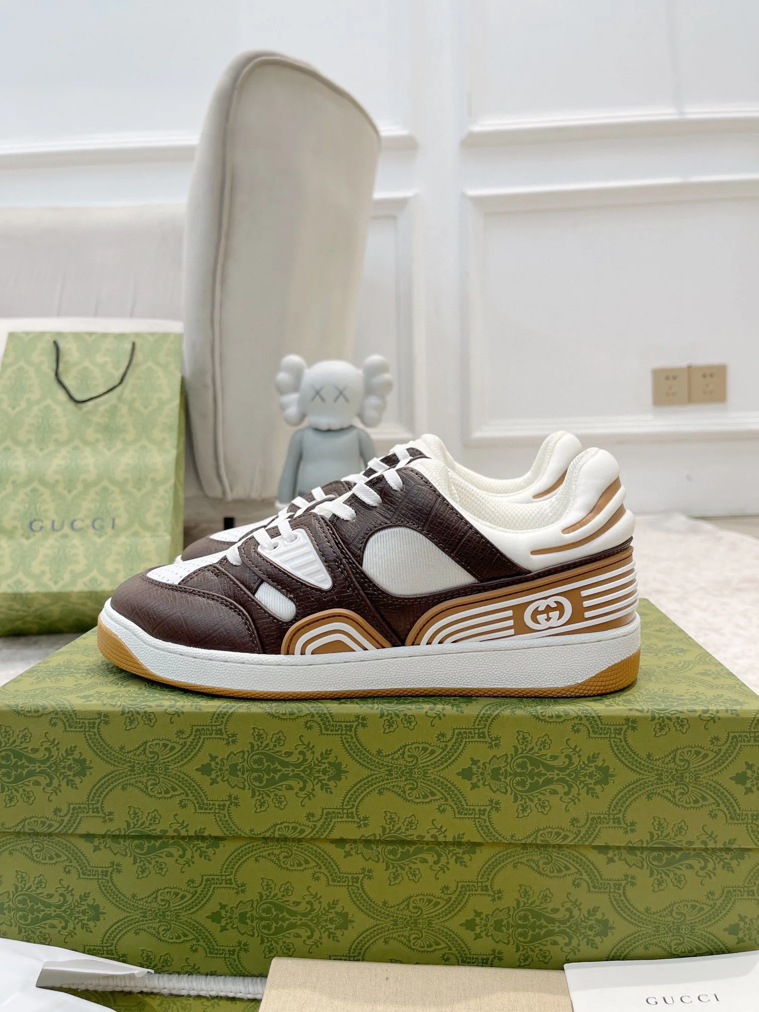 Кроссовки Женские Gucci 945089