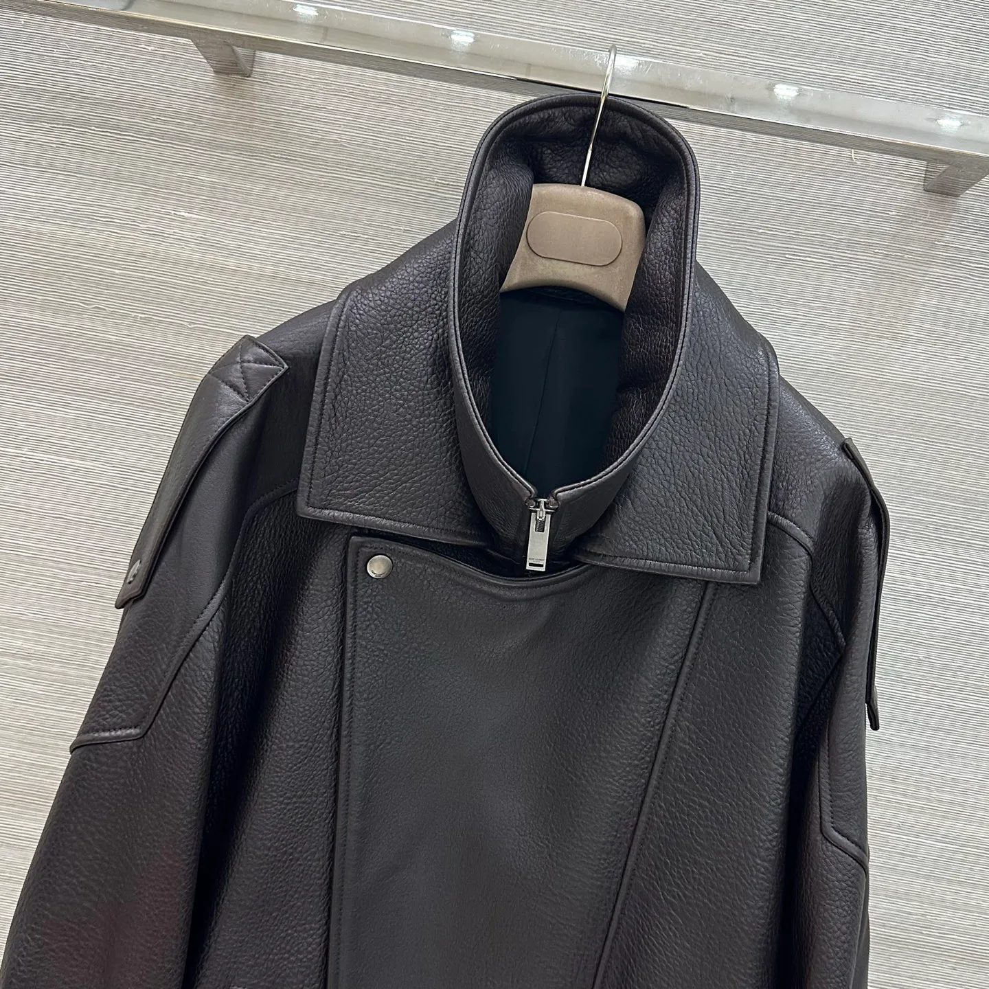 Кожаные Куртки И Дублёнки Женские Saint Laurent 19625472