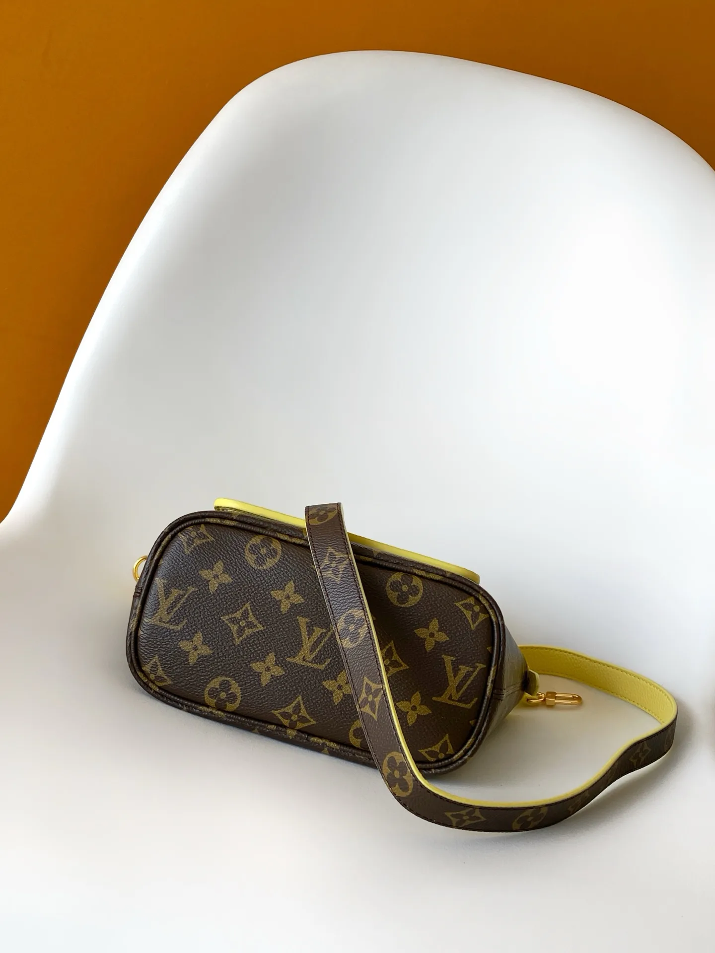 Классические Сумки Женские Louis Vuitton 17483326