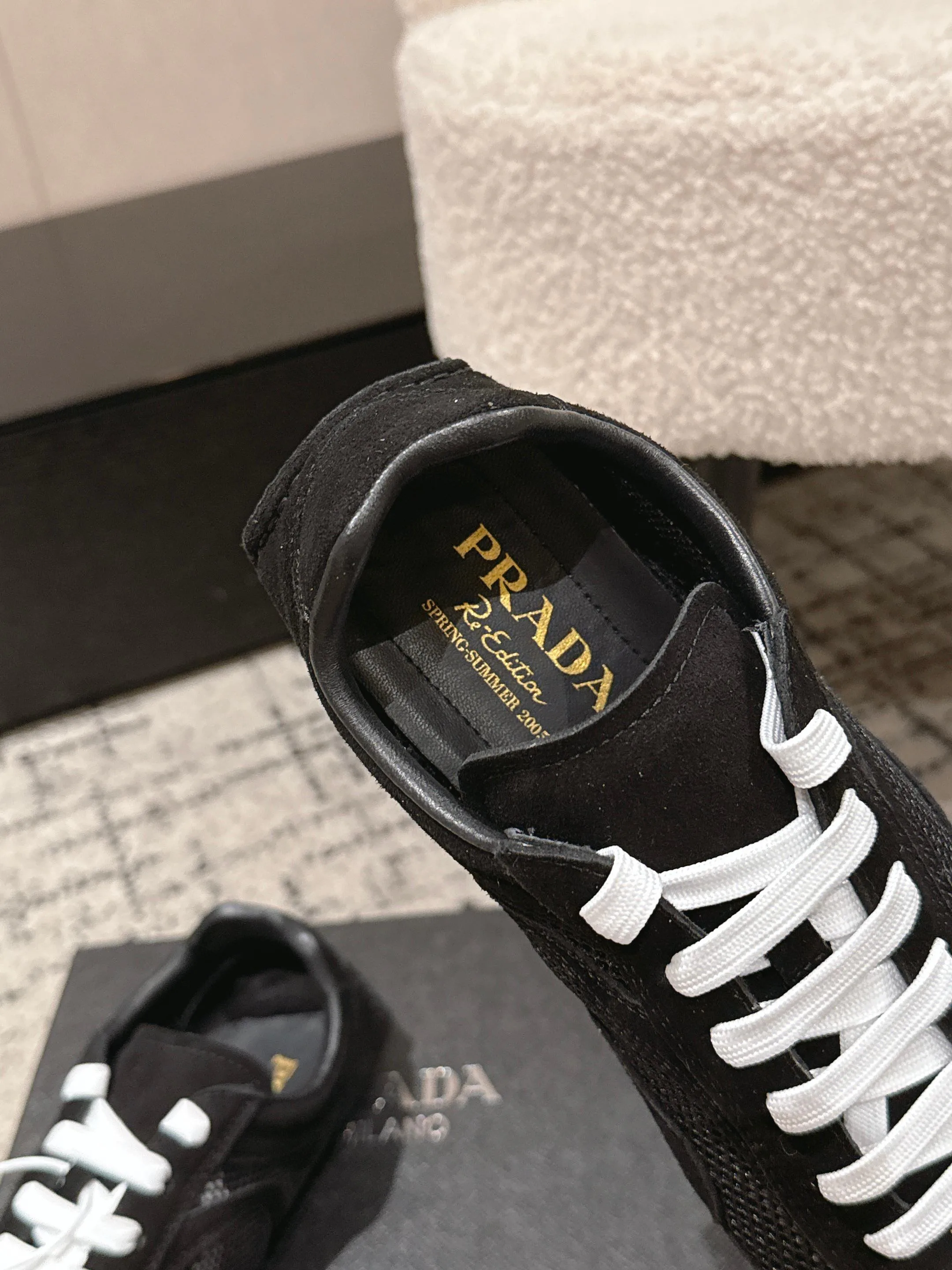 Кроссовки Женские Prada 11185321