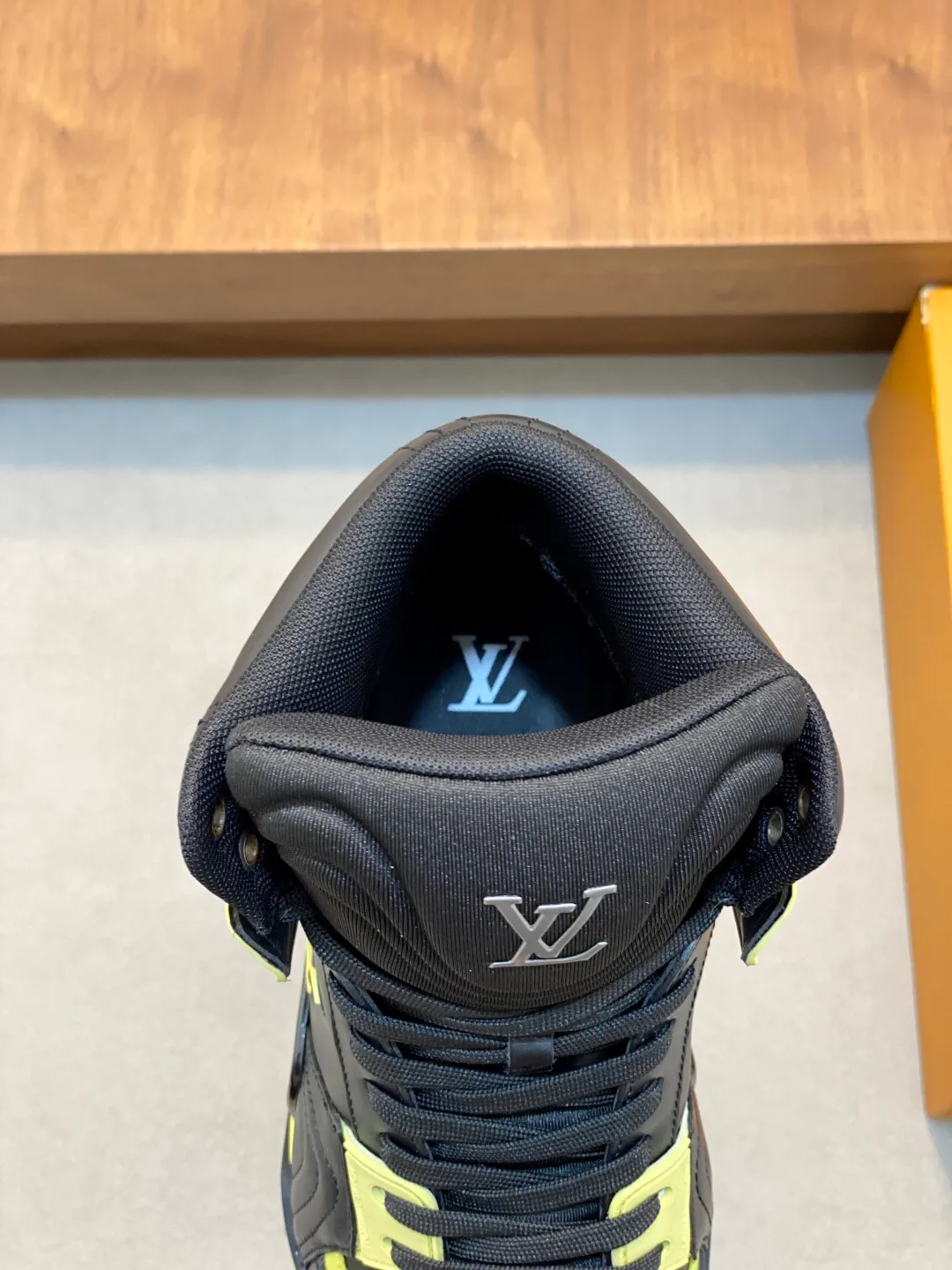 Сникерсы Мужские Louis Vuitton 149235